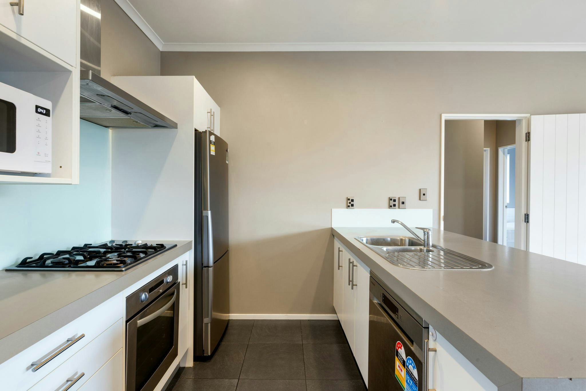 13 web or mls in House SR5 9423