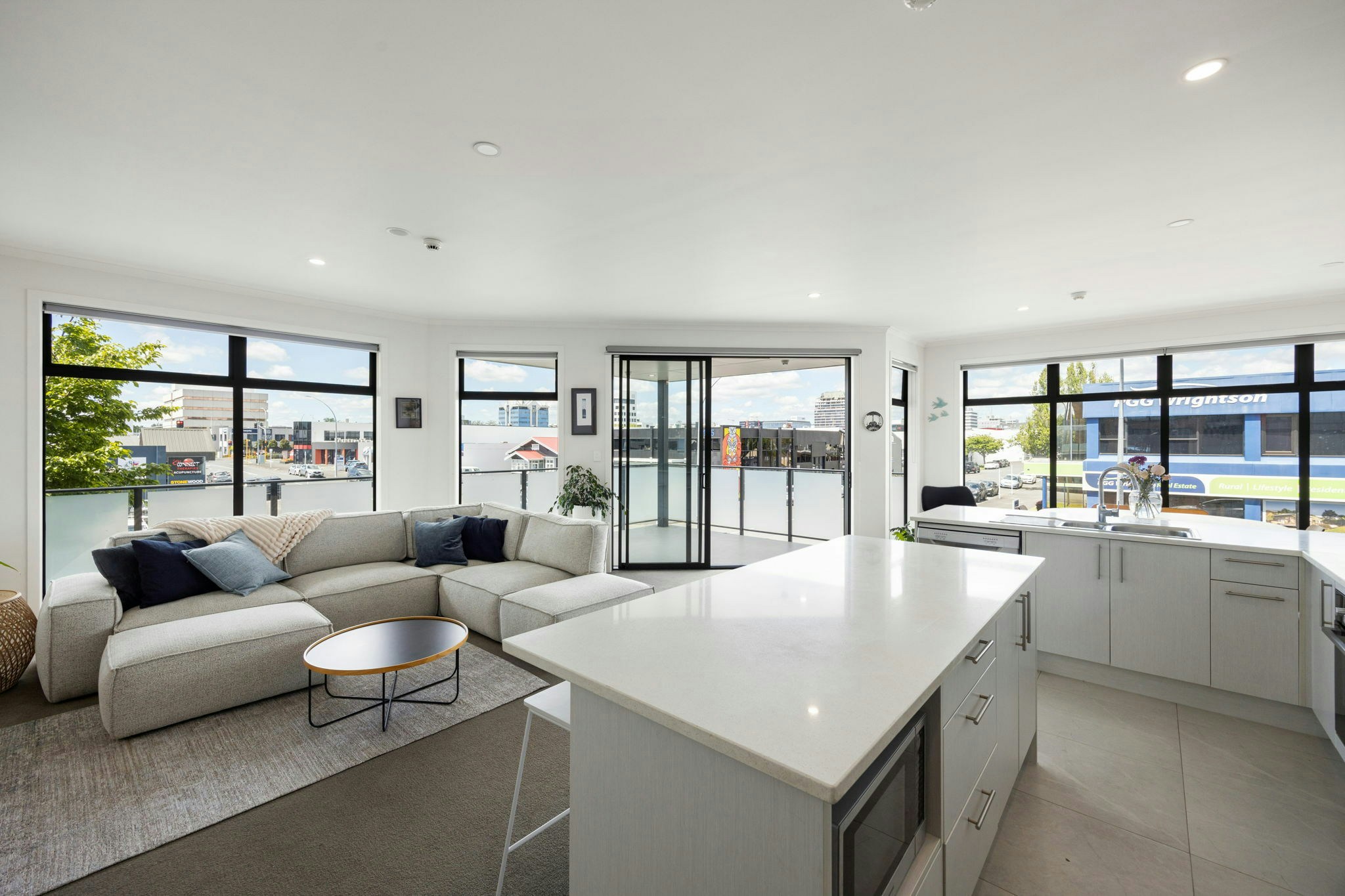 13 web or mls in House in House AR0 0133