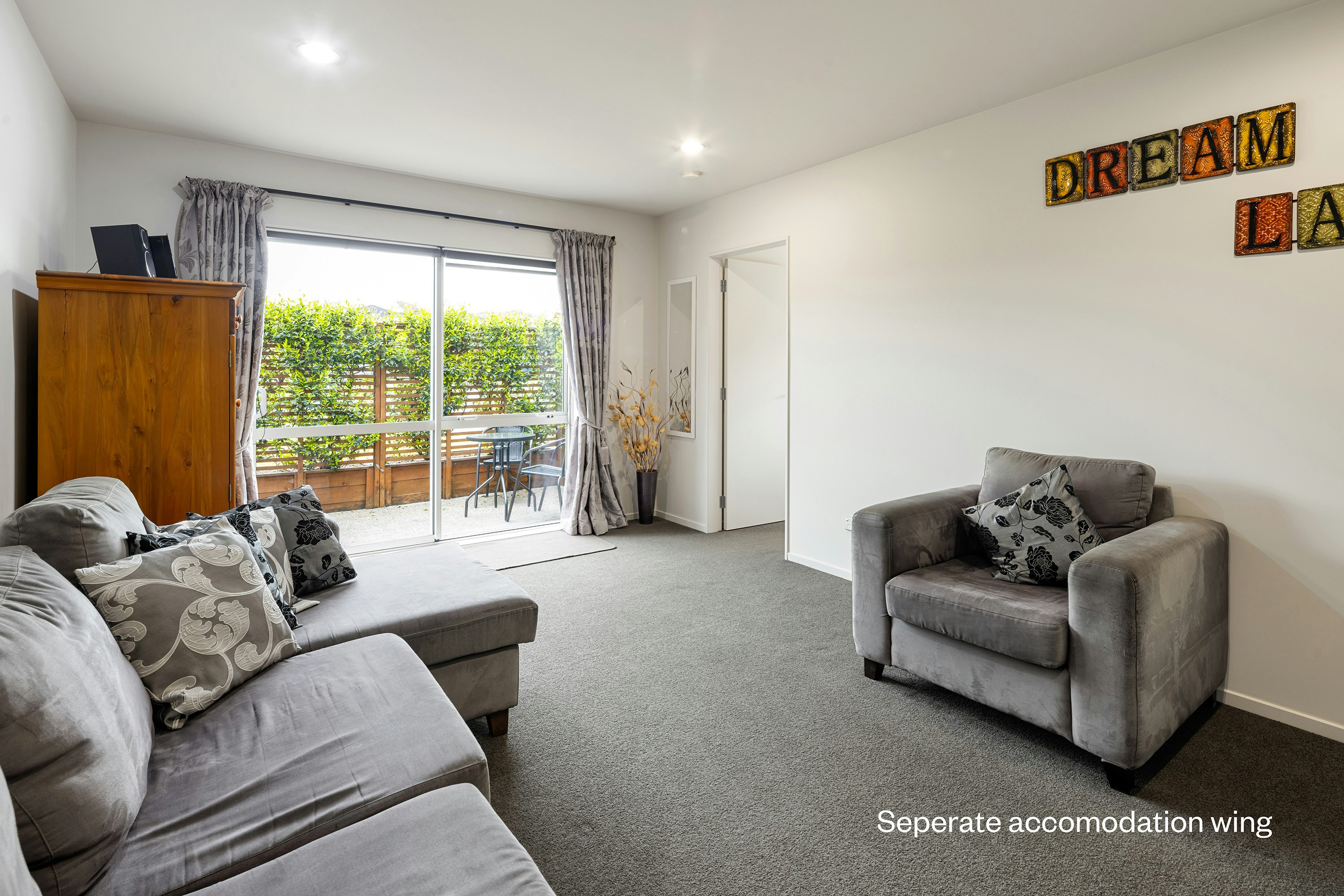 14 EDIT web or mls in House AR5 4828