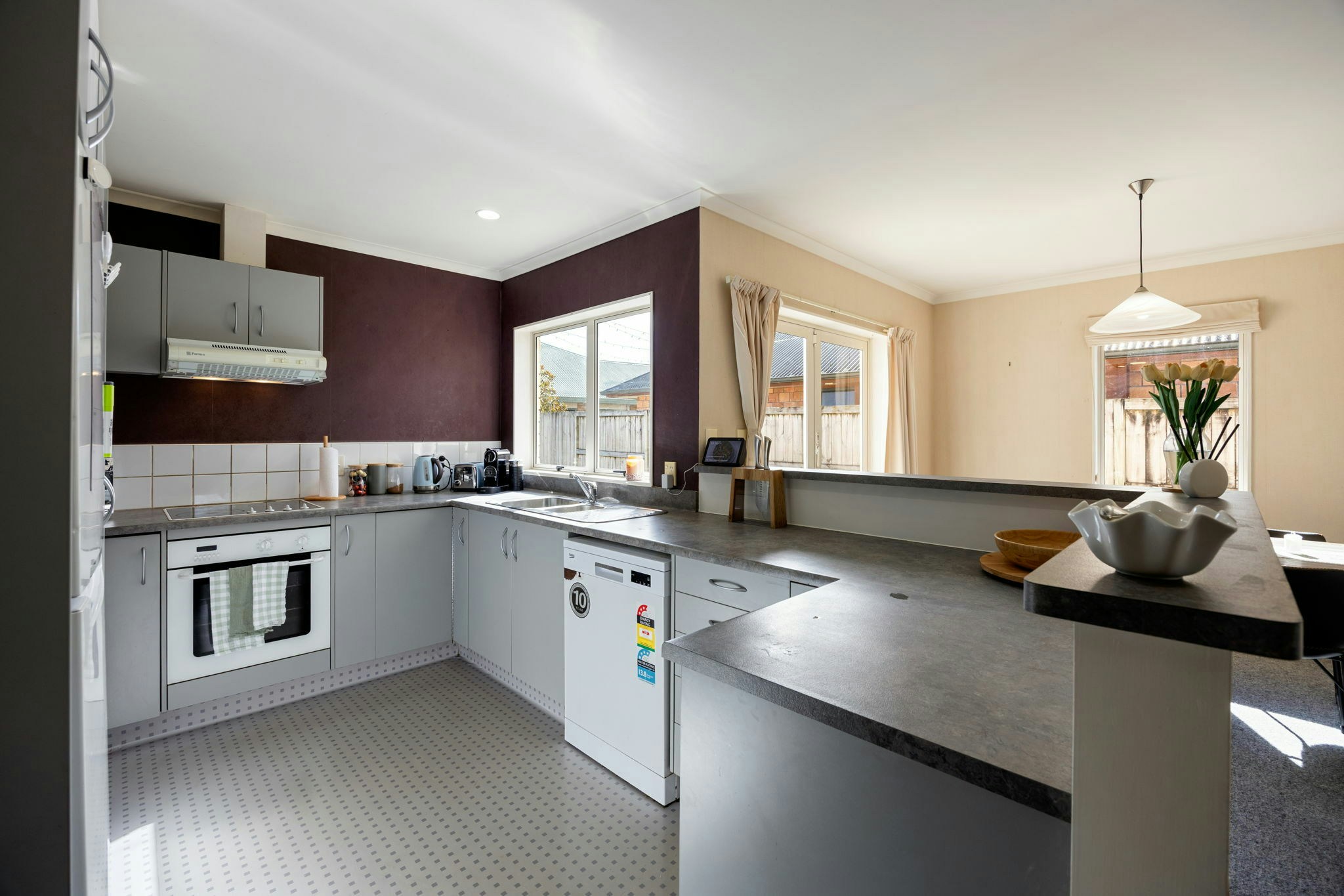 14 web or mls in House AR0 1880