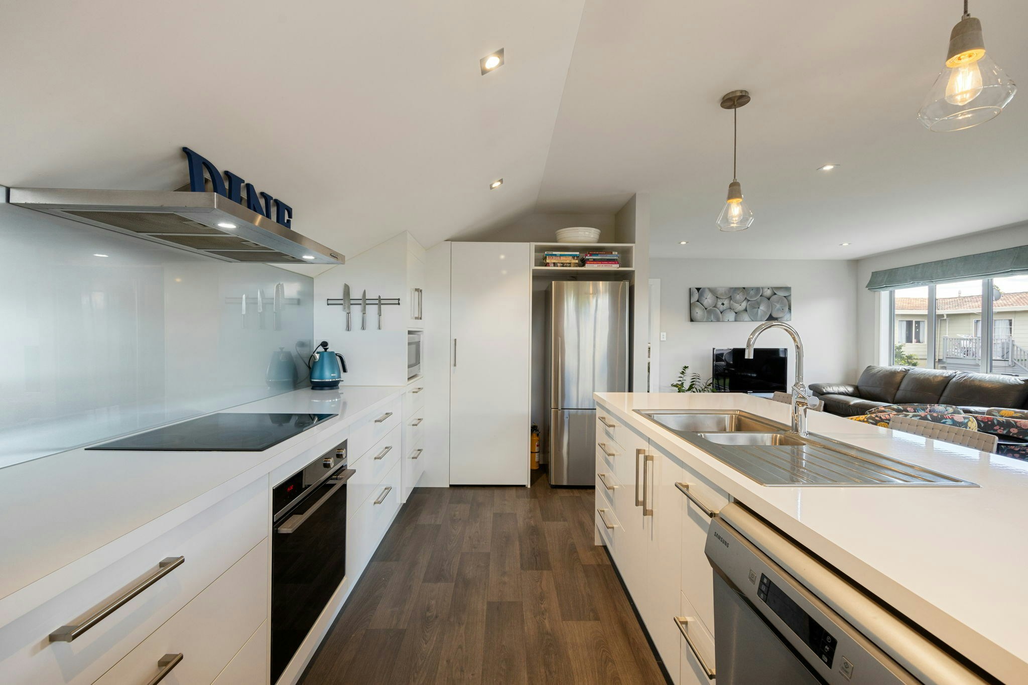 14 web or mls in House AR0 7915