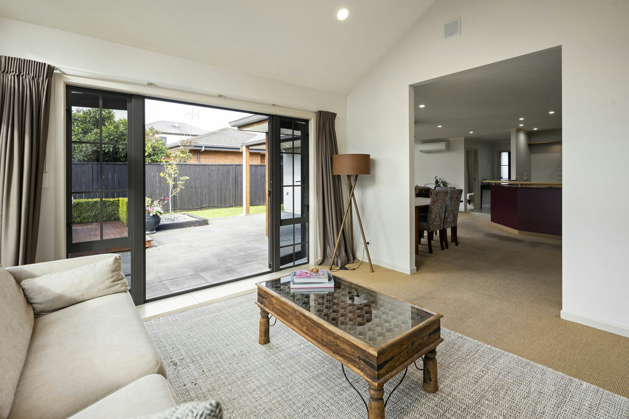 14 web or mls in House AR5 5230