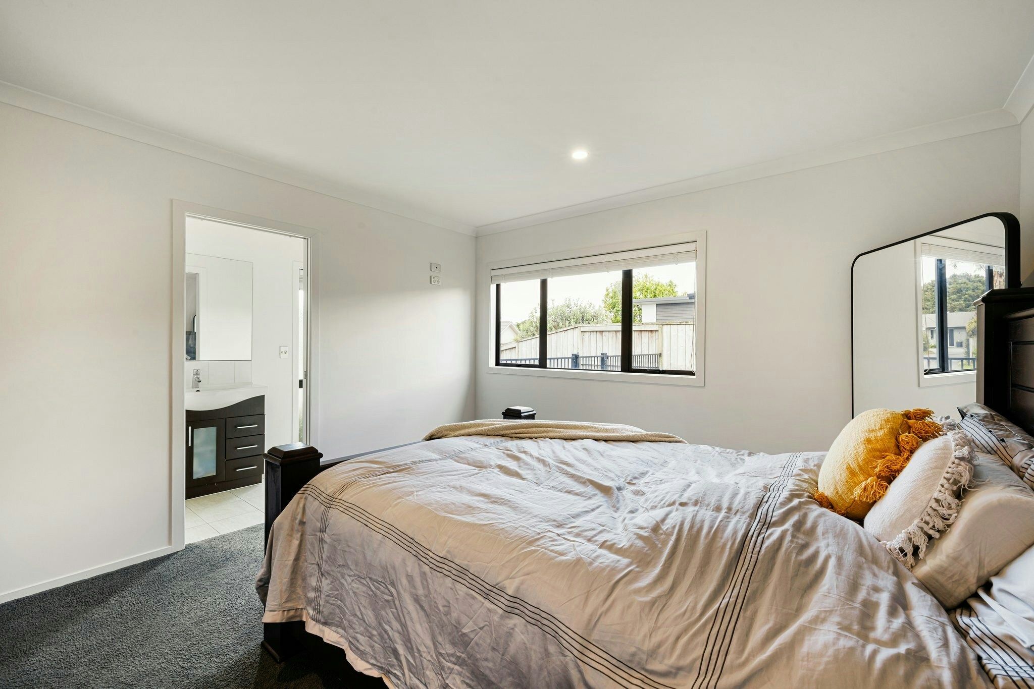 14 web or mls in House SR5 6955