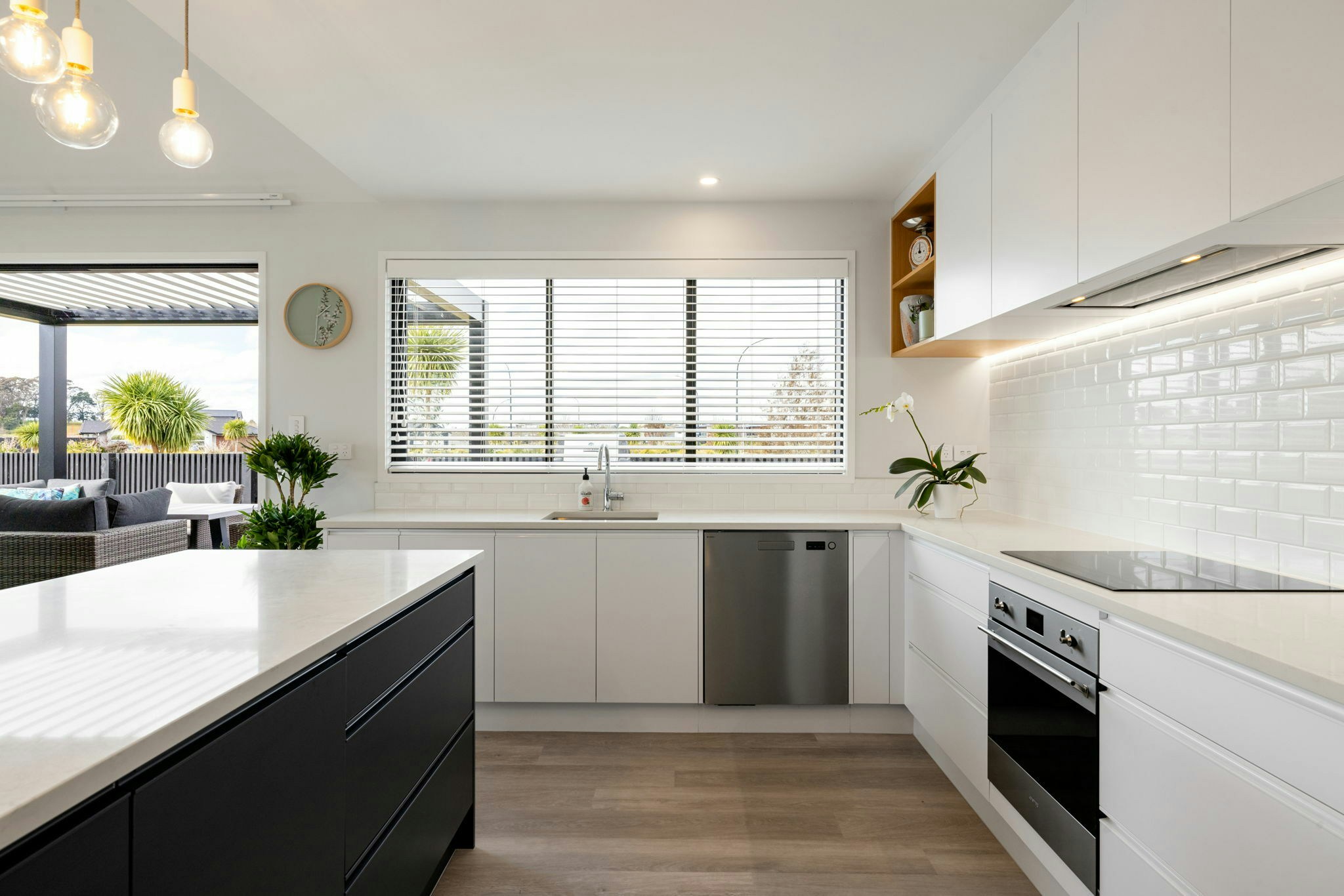 14 web or mls in House SR5 7387