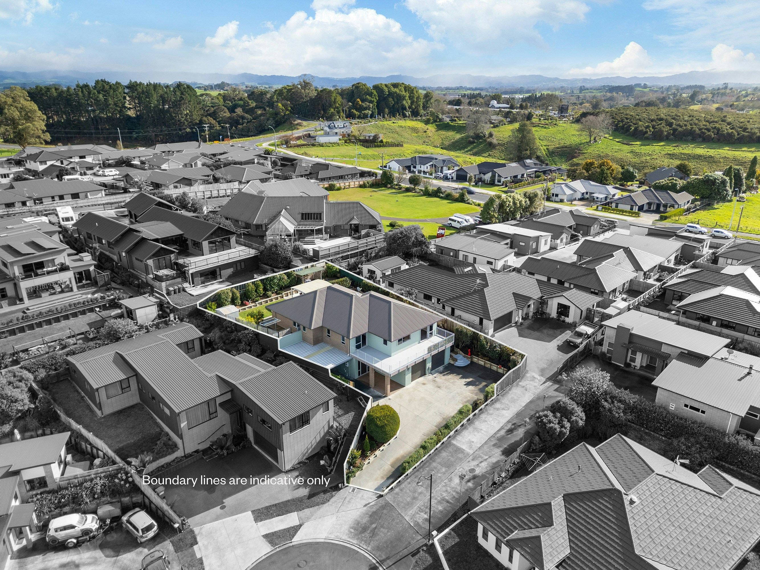 15 EDIT web or mls in House DJI 0642