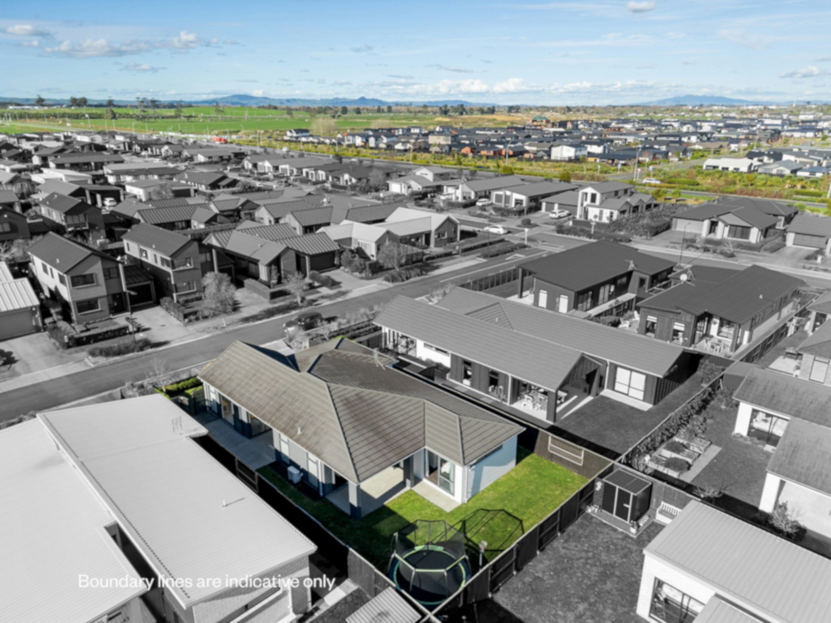 15 EDIT web or mls in House DJI 0864
