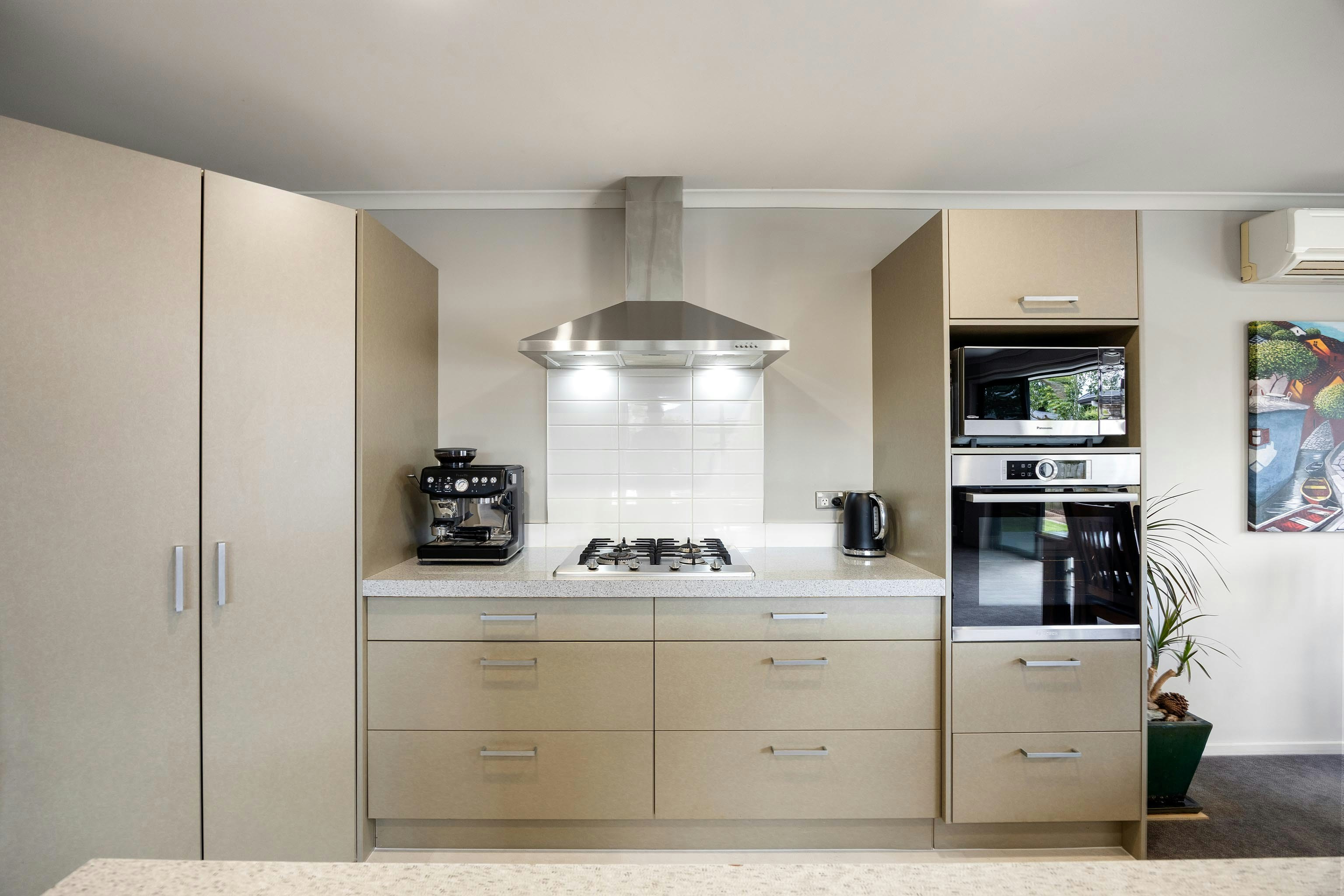 15 print in House AR0 8132