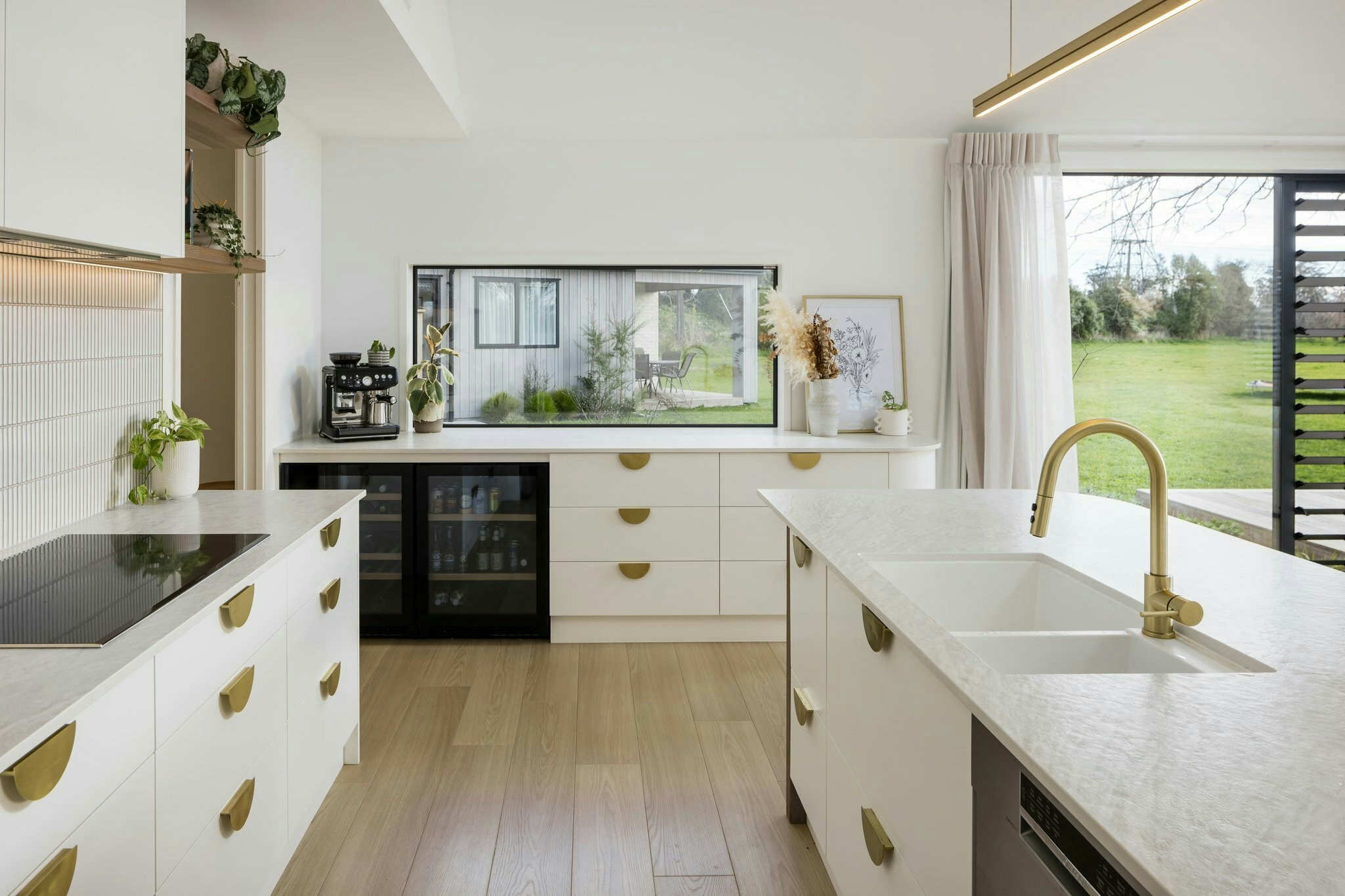 15 web or mls 14 in House AR5 1819