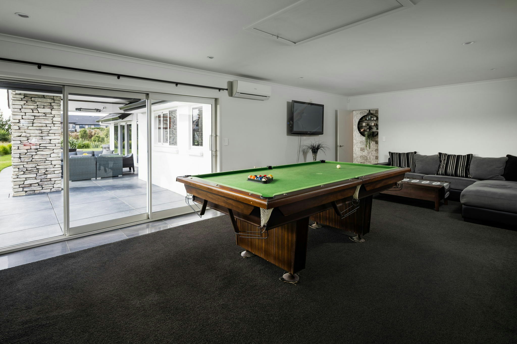 15 web or mls 5 in House AR5 1862