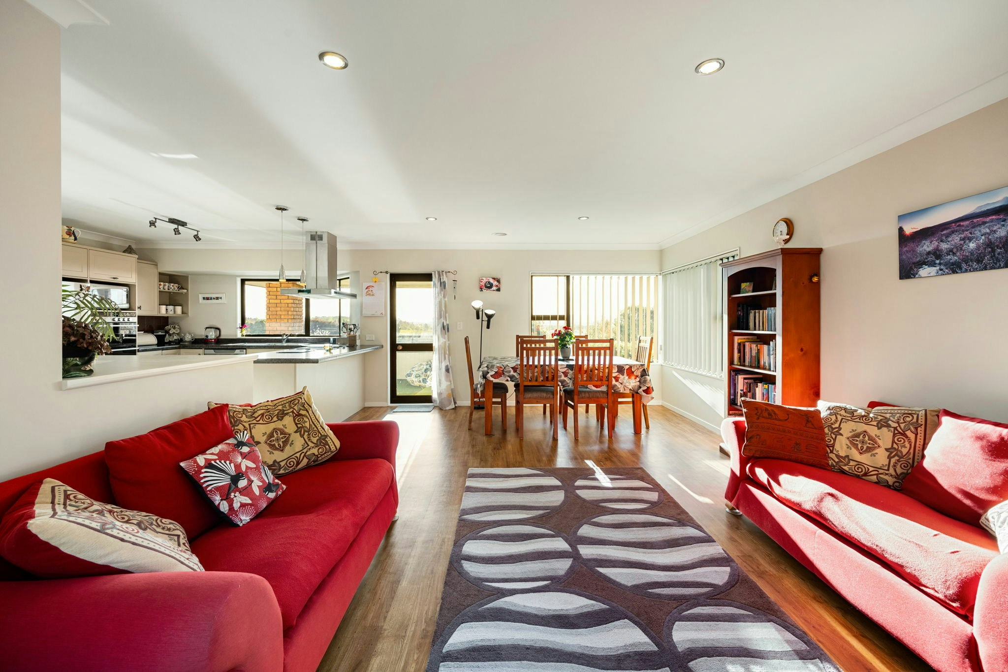 15 web or mls in House AR0 2126