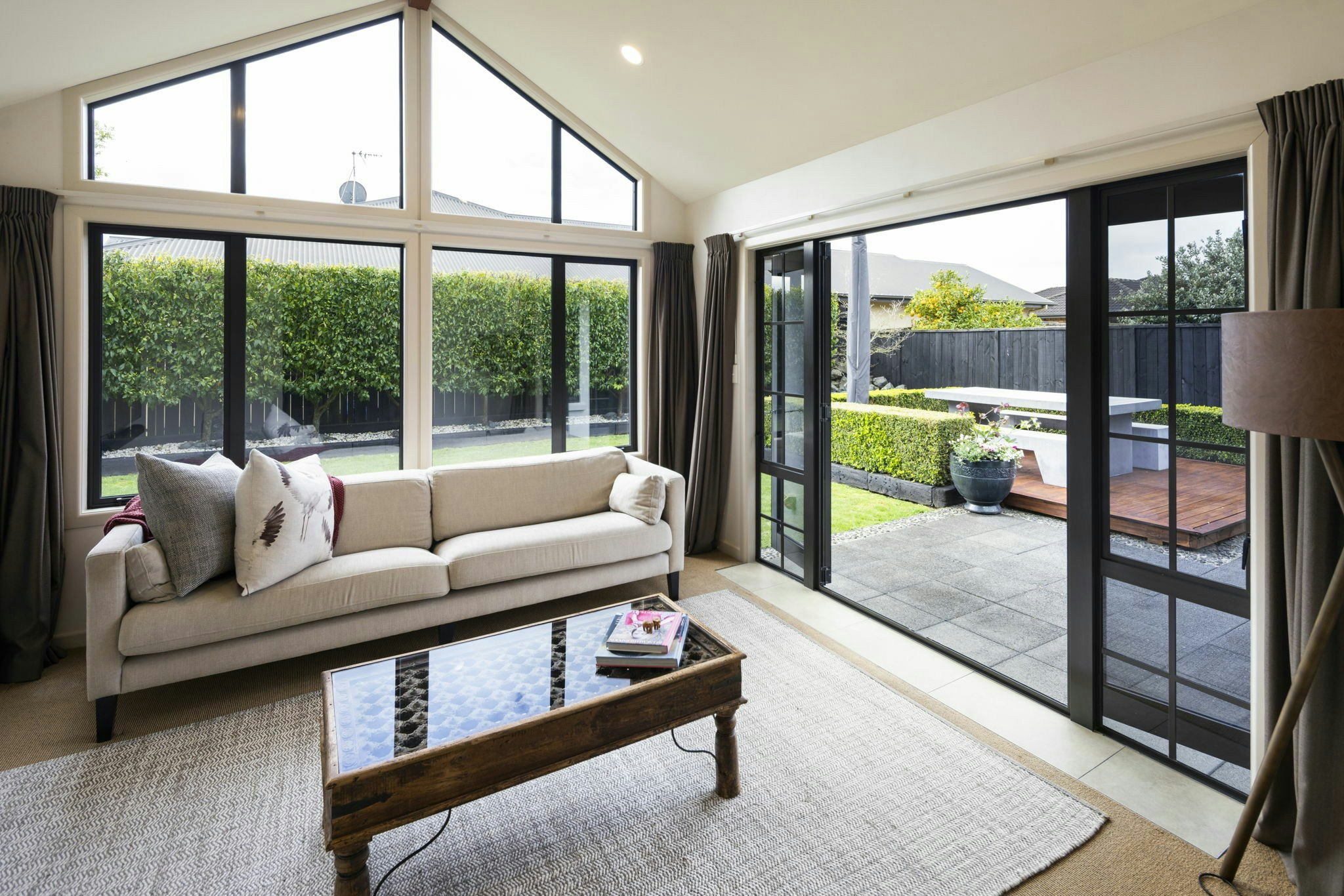 15 web or mls in House AR5 5145