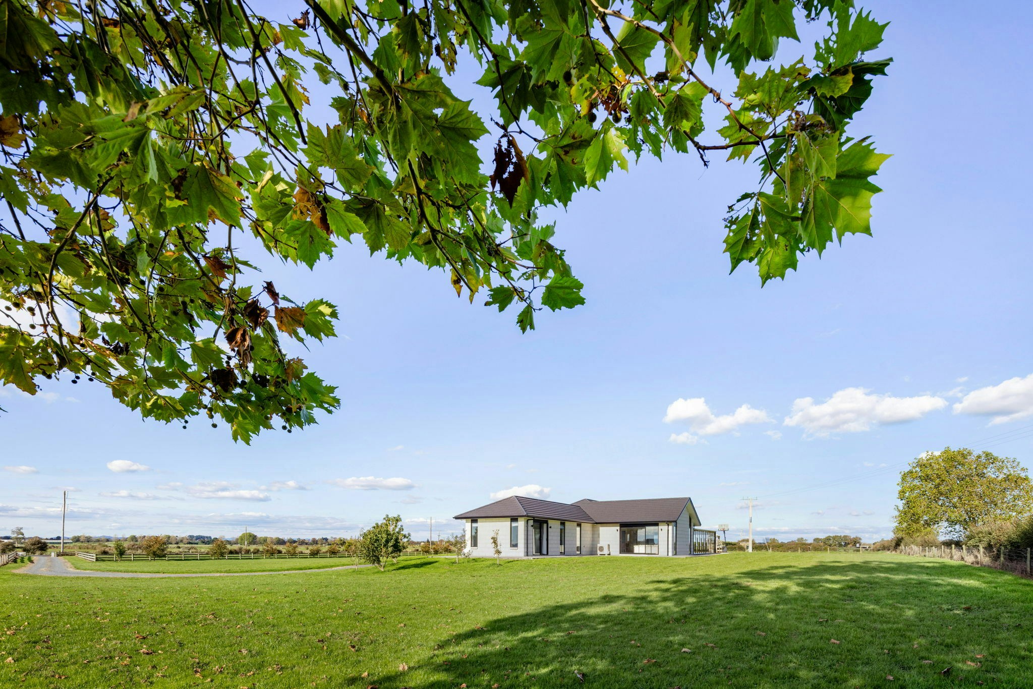 15 web or mls in House AR5 7230