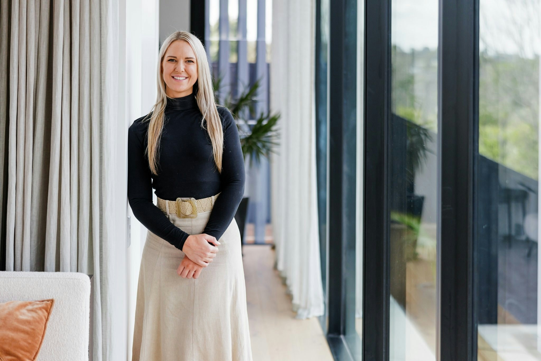 15 web or mls in House AR5 8487