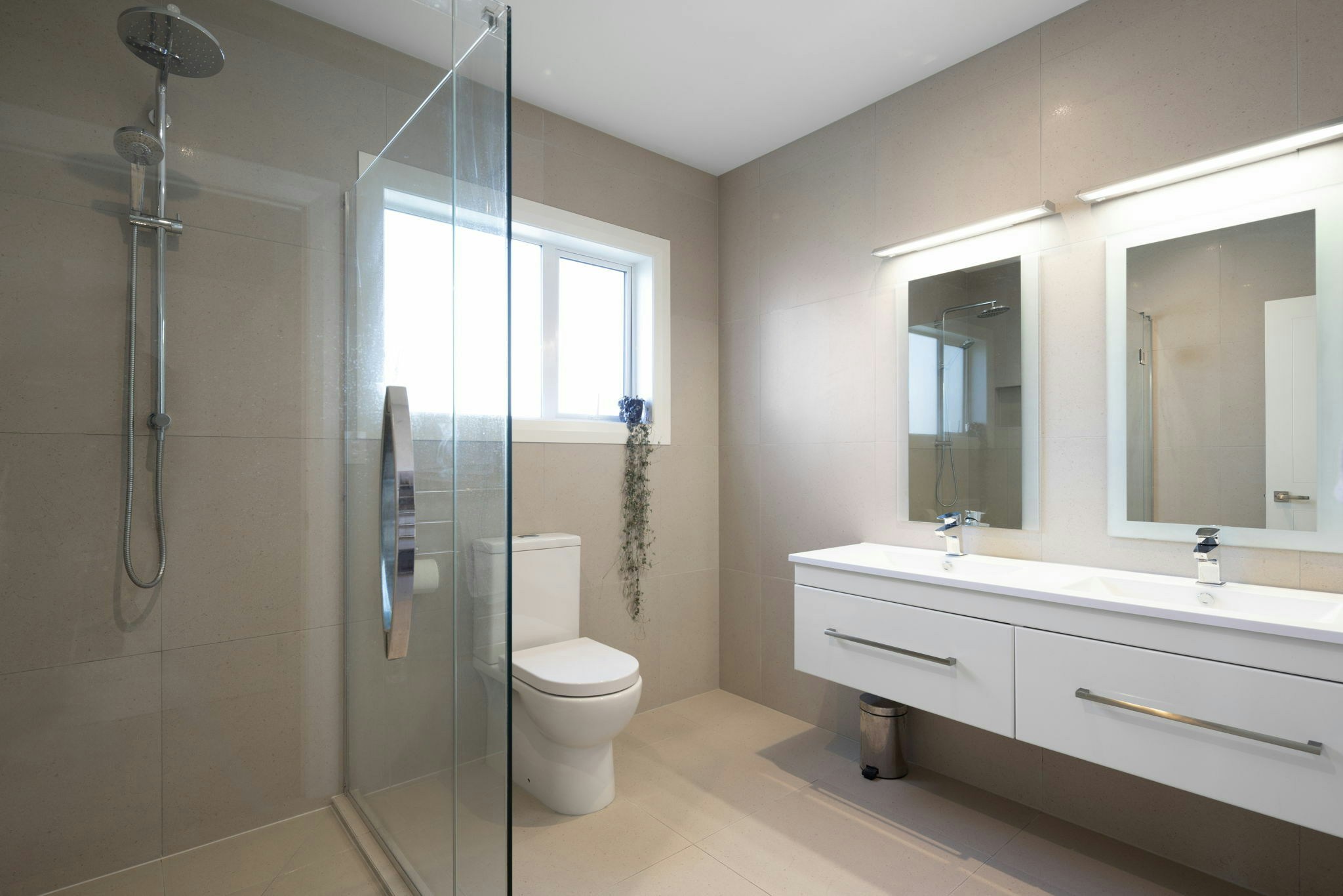 15 web or mls in House AR5 9161