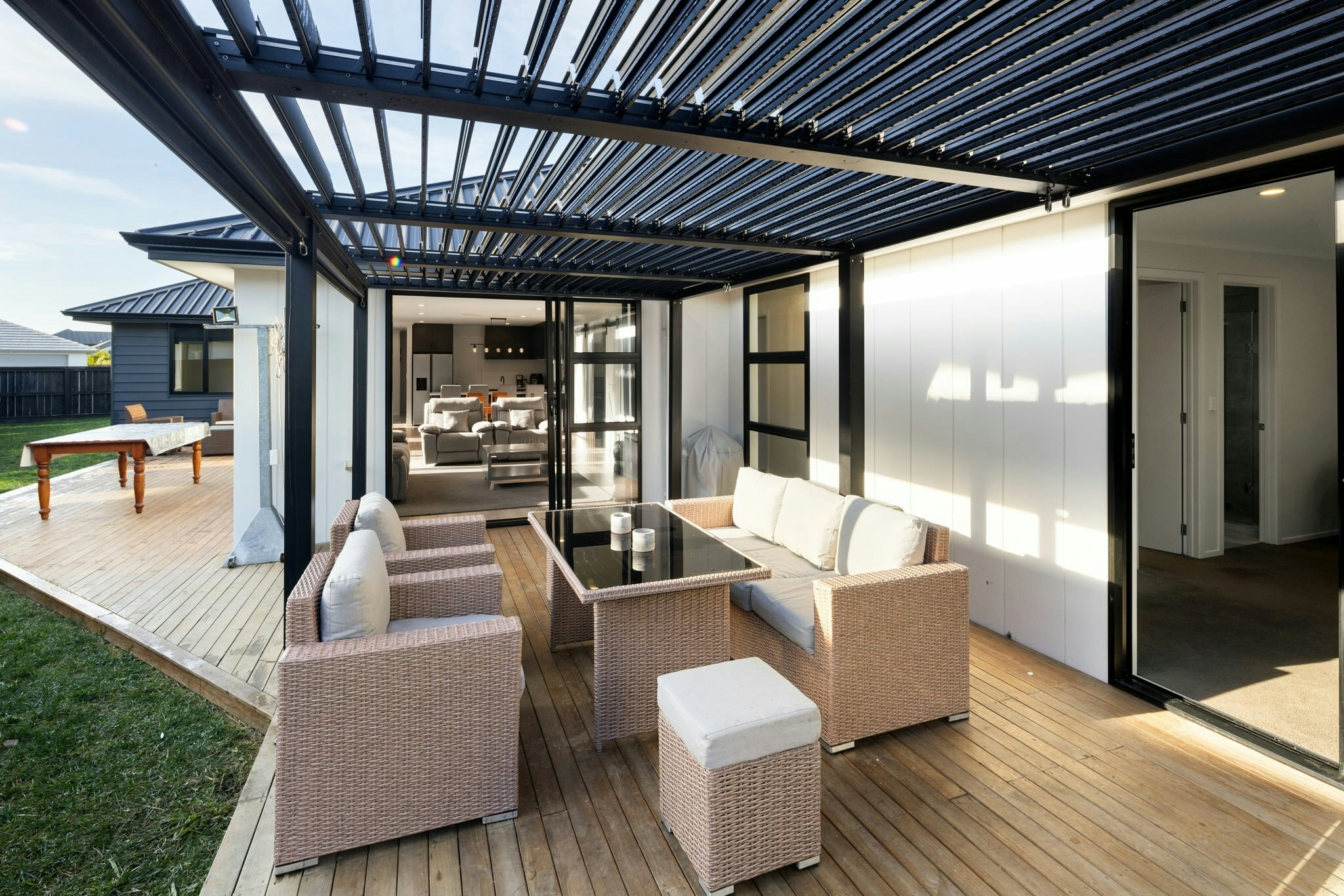 15 web or mls in House AR5 9879