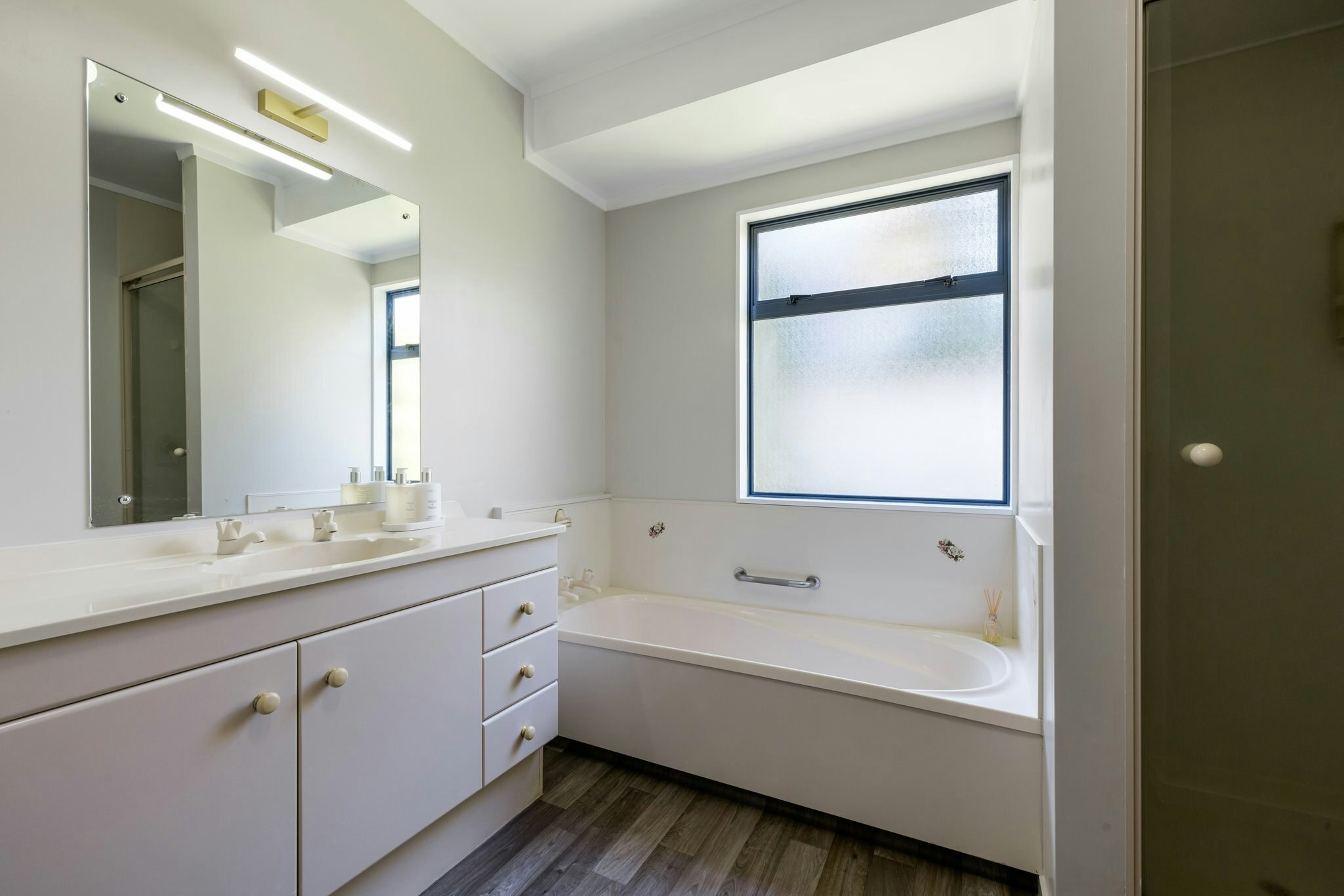 15 web or mls in House SR5 8774