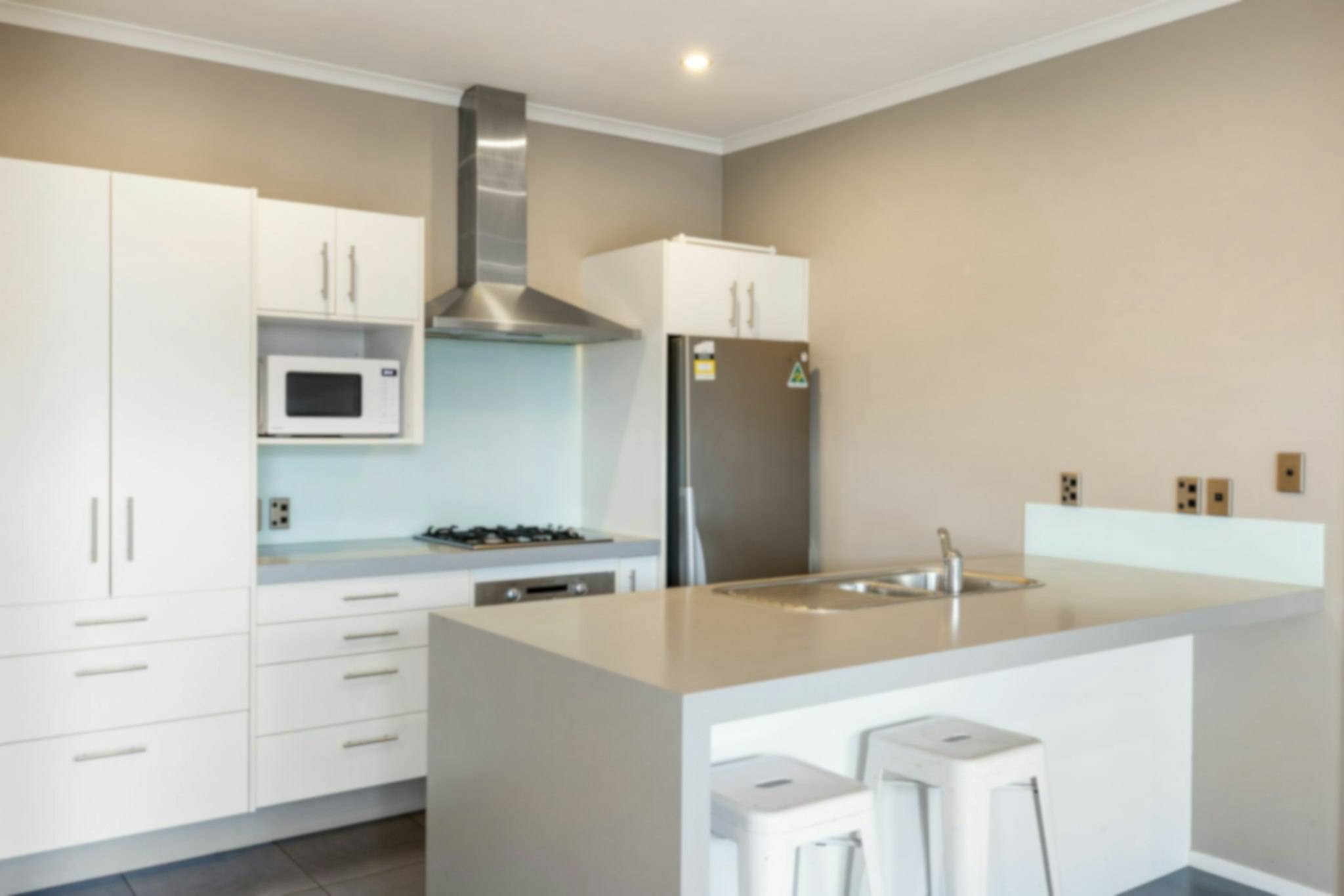 15 web or mls in House SR5 9413