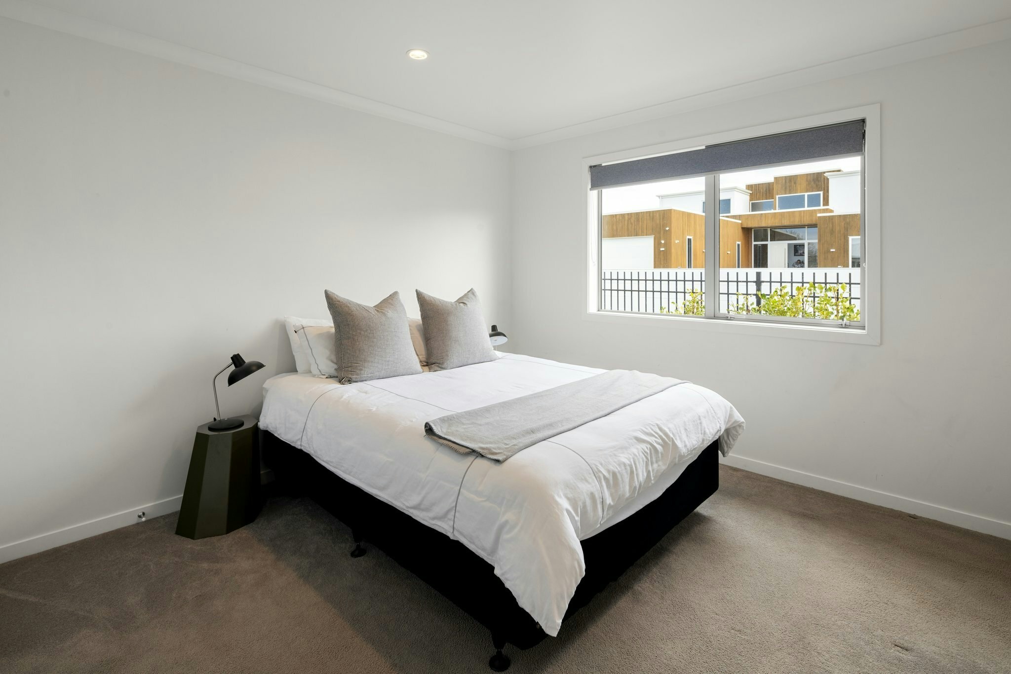 16 web or mls in House AR5 6736