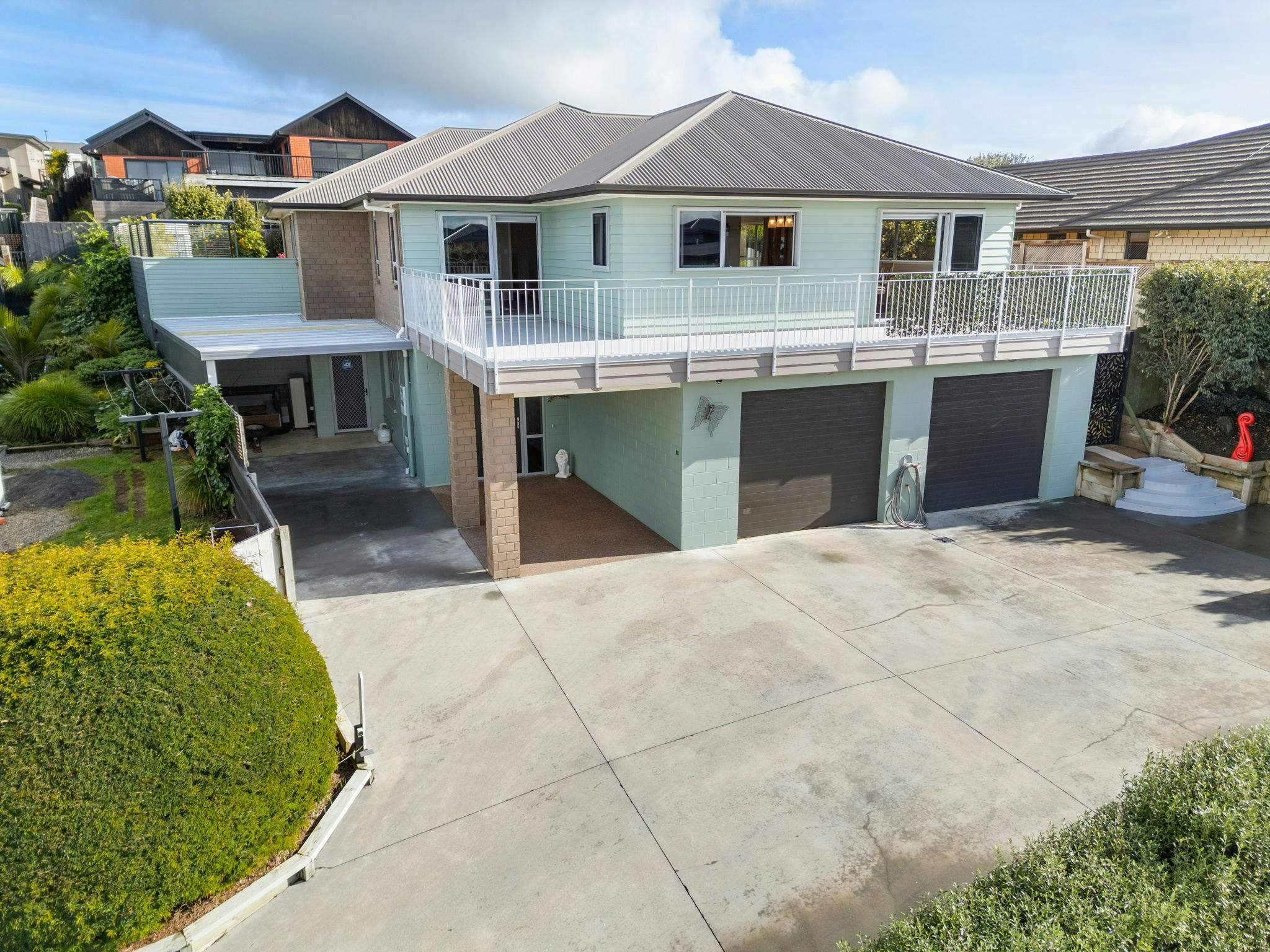 16 web or mls in House DJI 0649