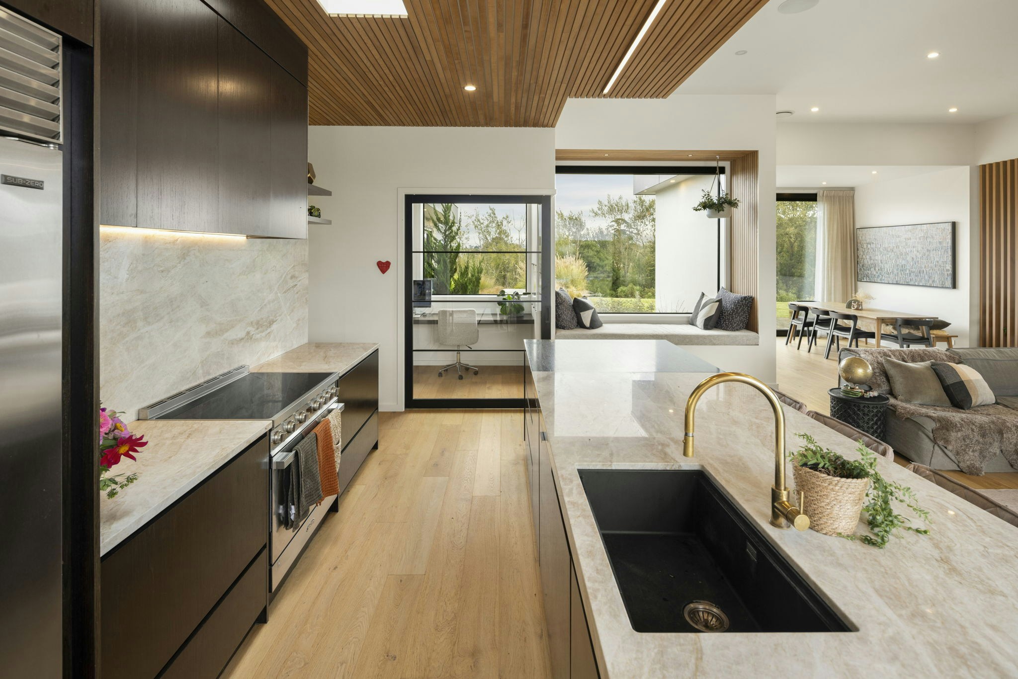 161 web or mls in House AR5 3517