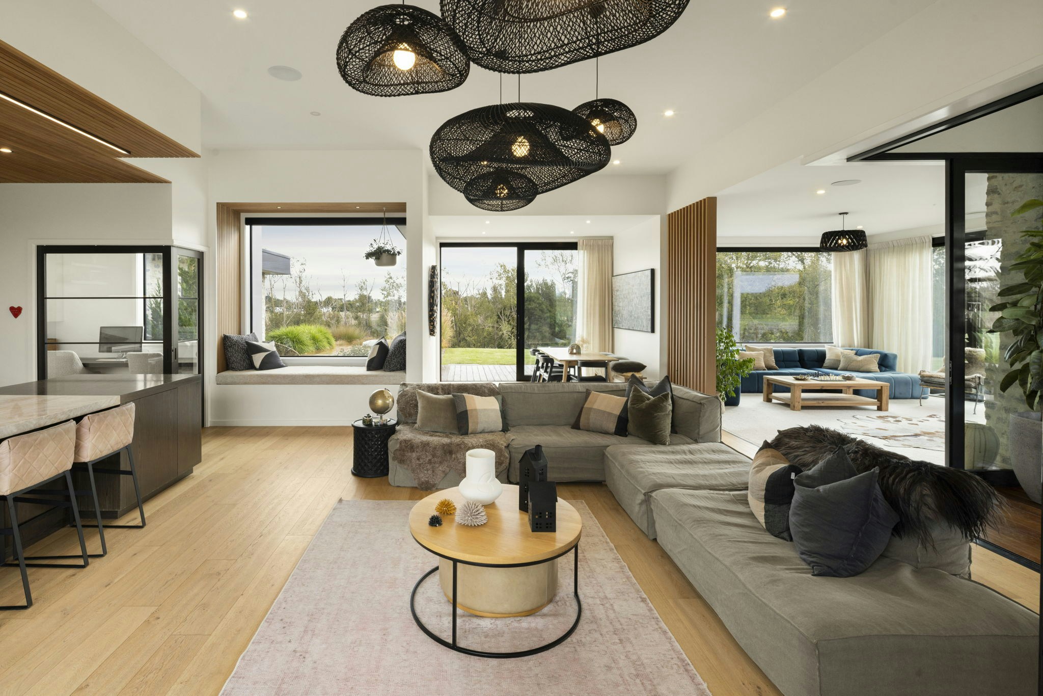 164 web or mls in House AR5 3537