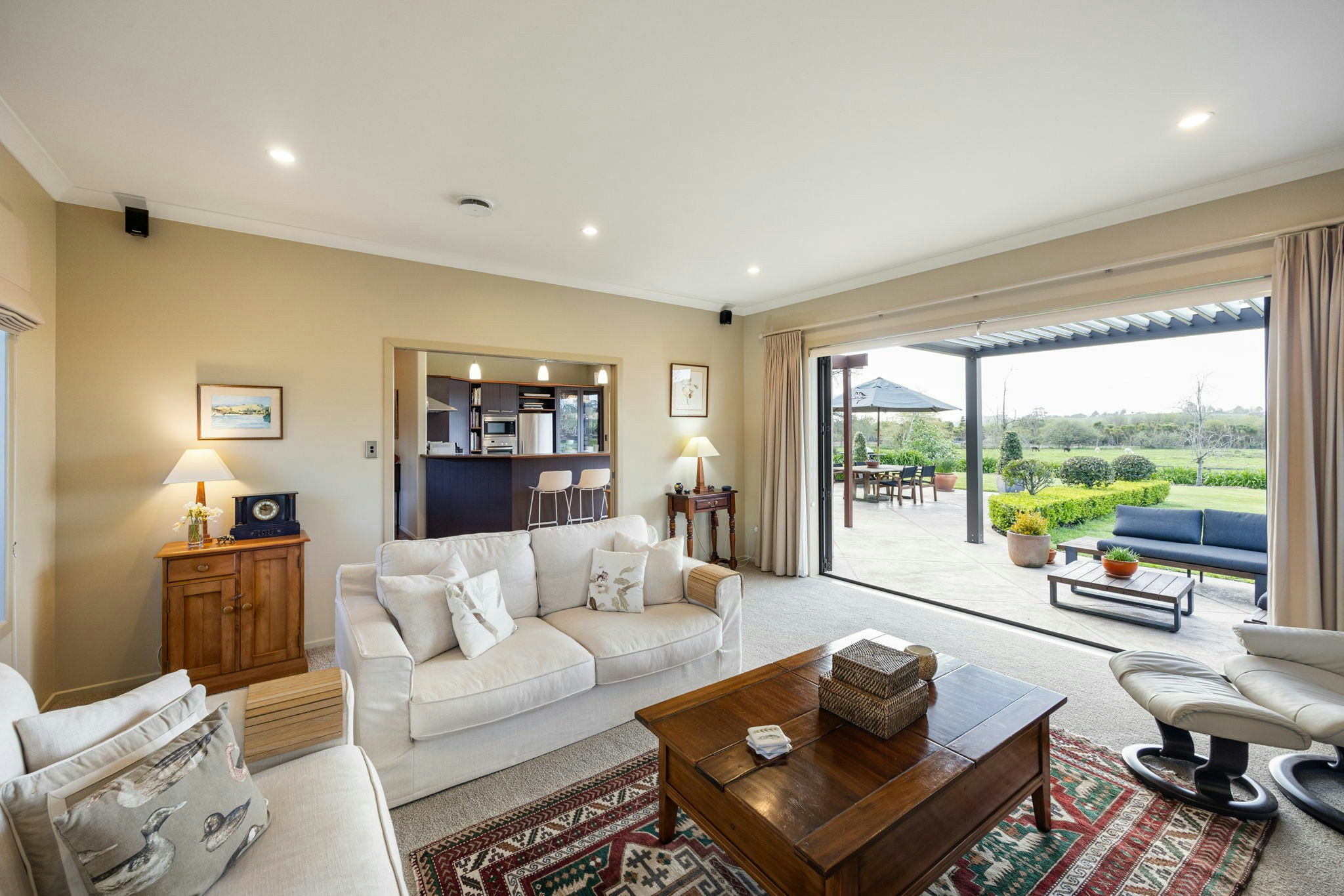 17 web or mls in House AR0 8641