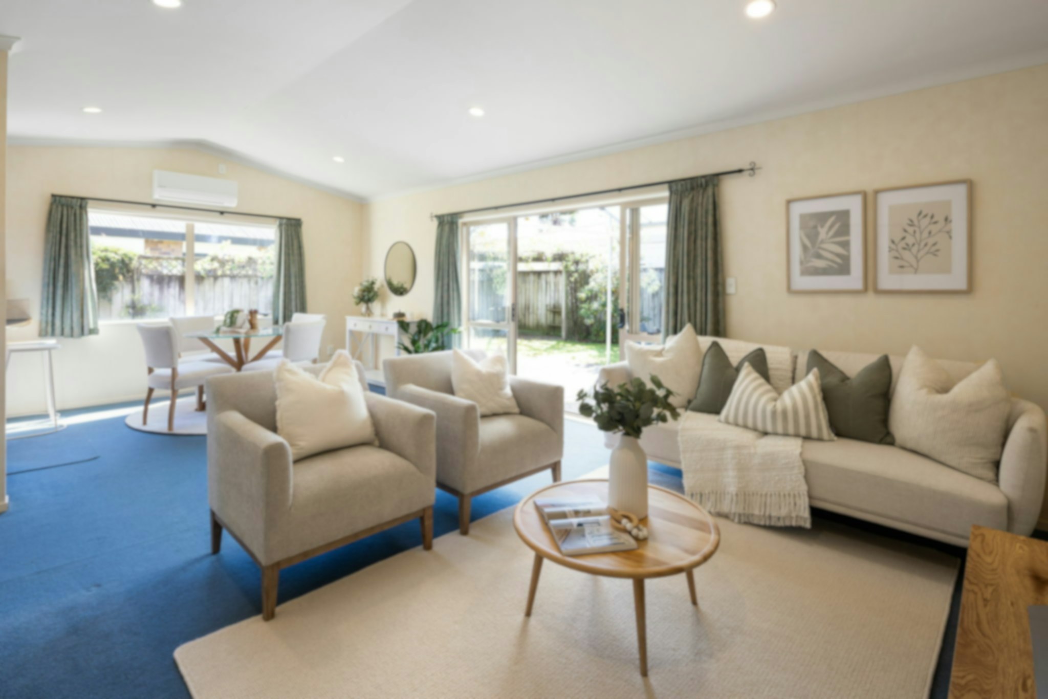 17 web or mls in House AR5 5252