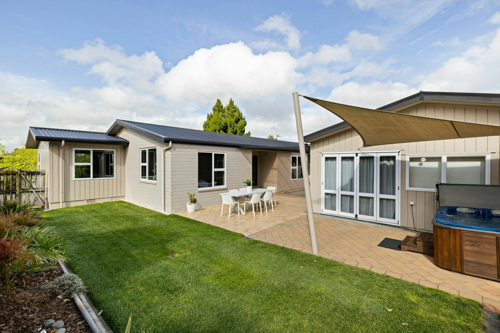 17 web or mls in House SR5 4420