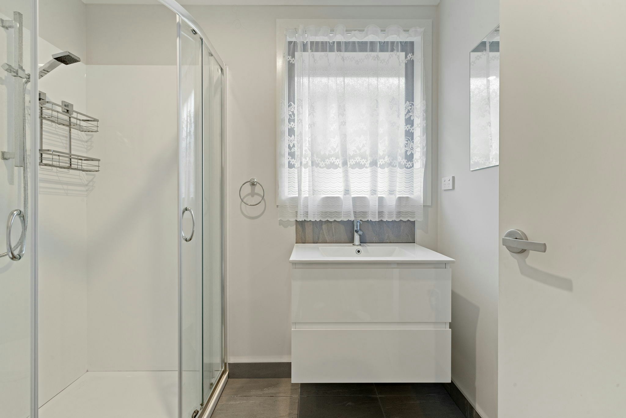 17 web or mls in House SR5 4956