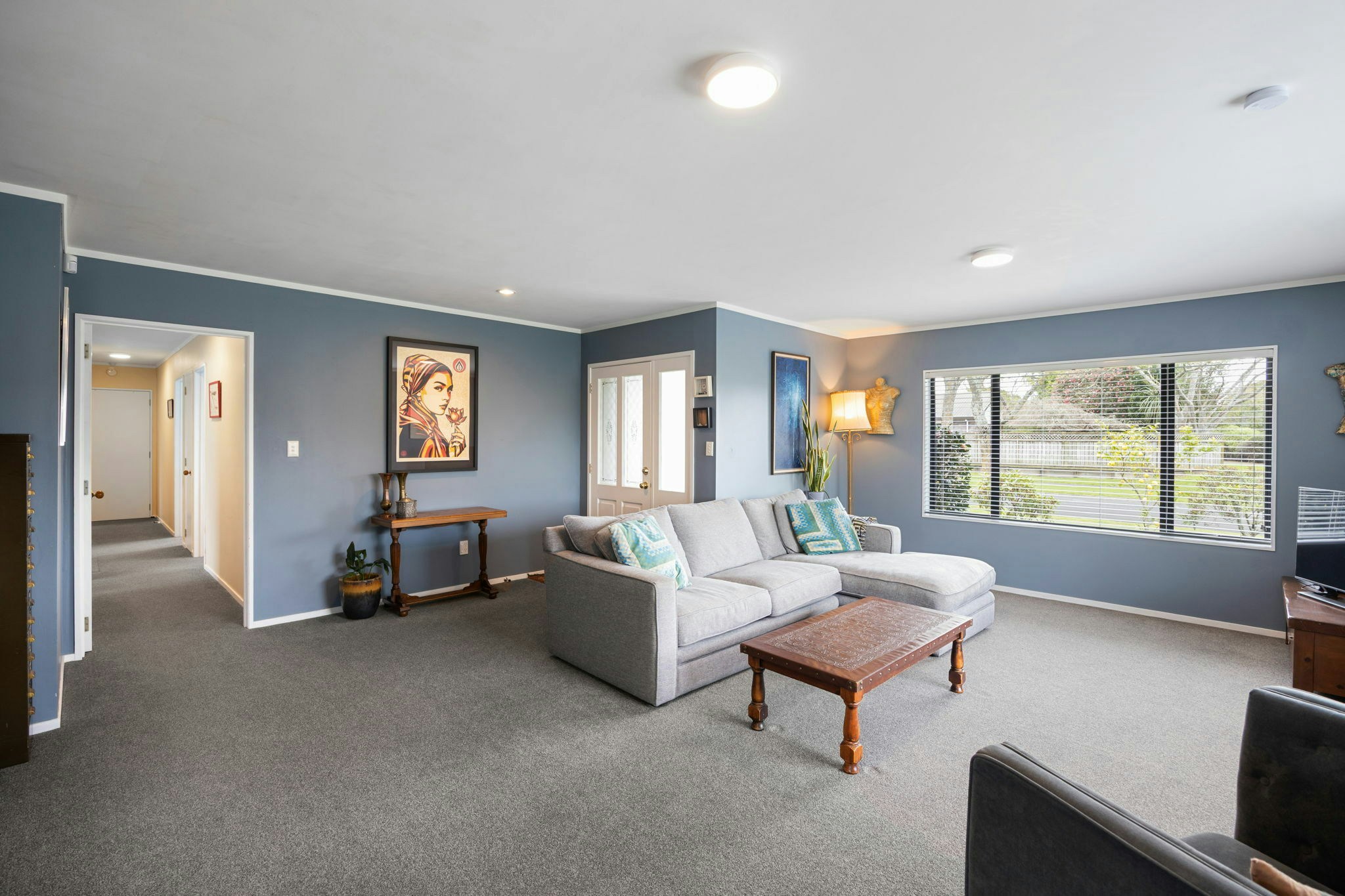 18 web or mls in House AR0 7024