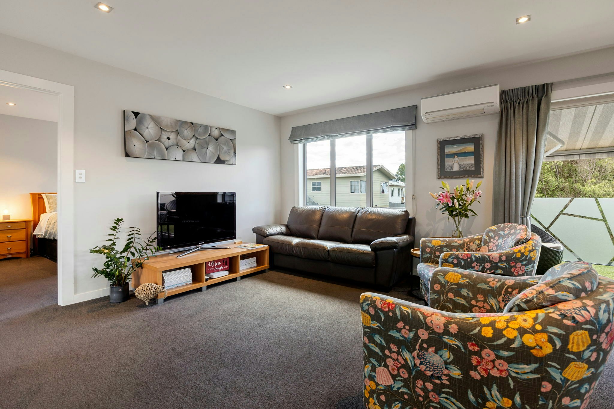 18 web or mls in House AR0 7885