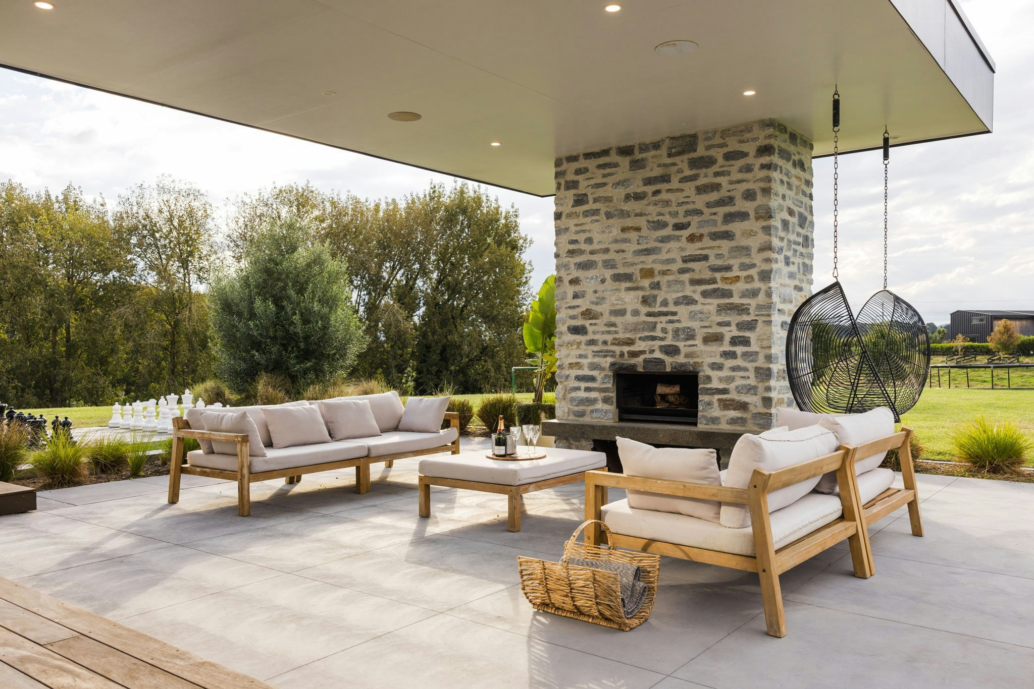 18 web or mls in House AR5 4899