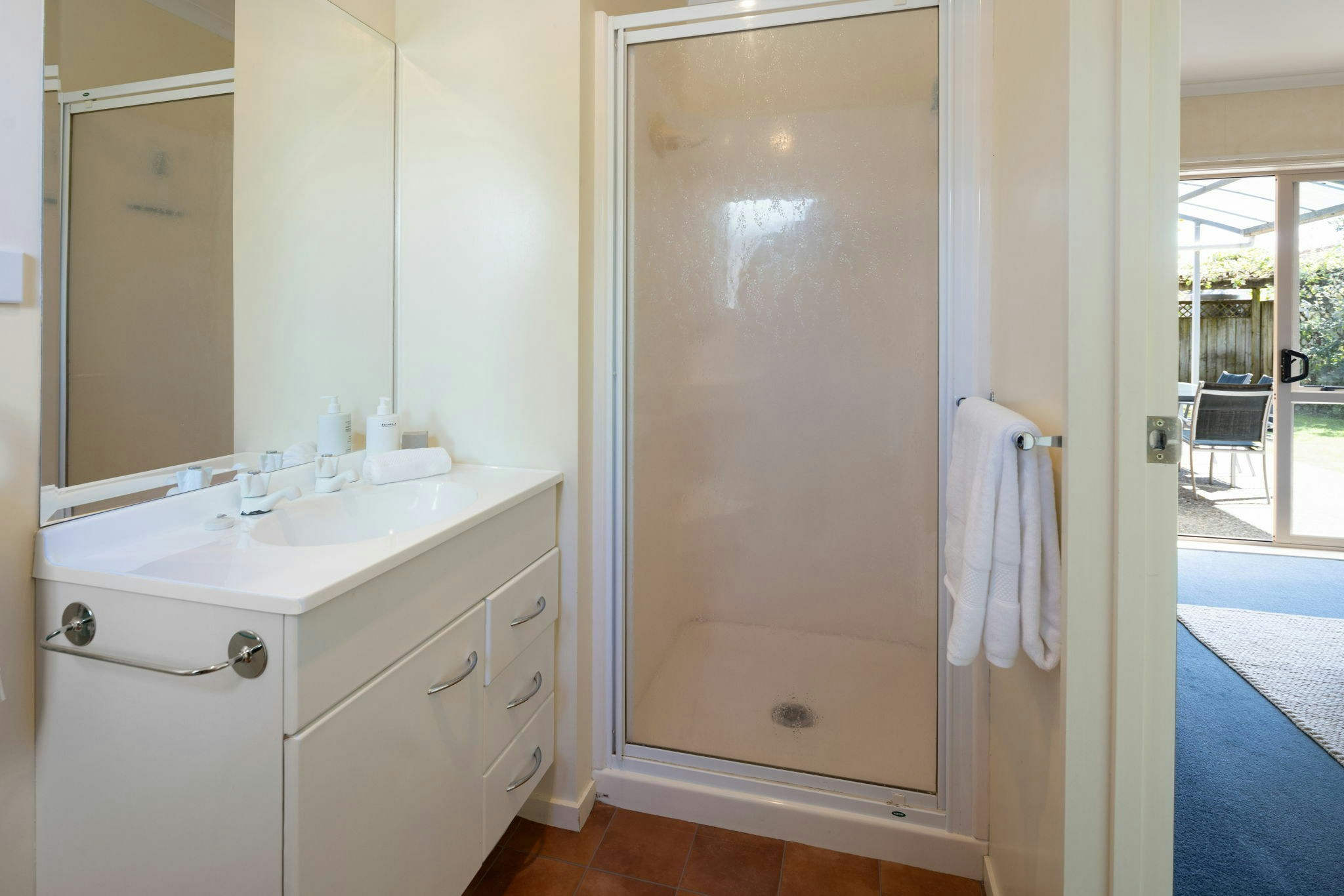 18 web or mls in House AR5 5247