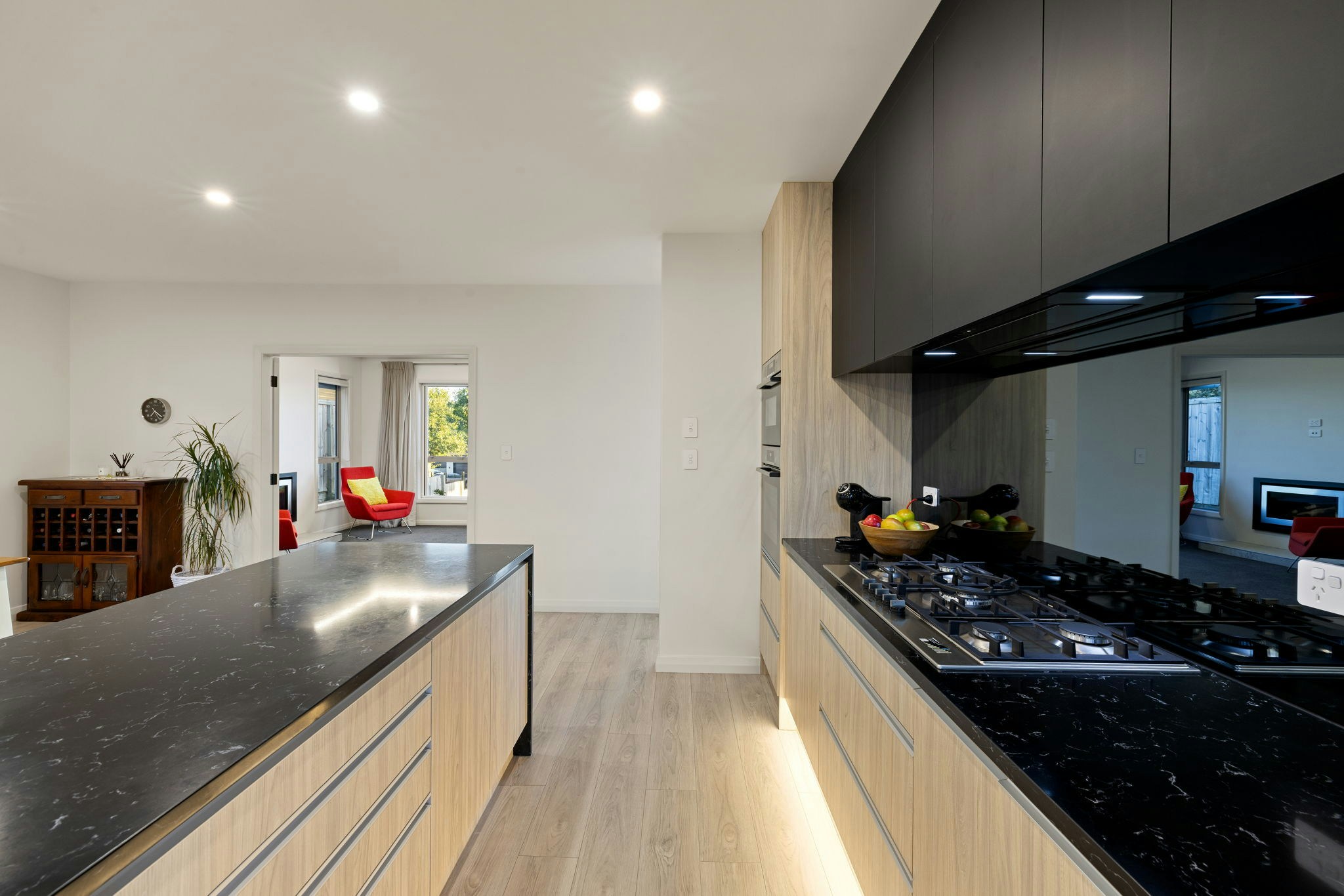 18 web or mls in House SR5 7522