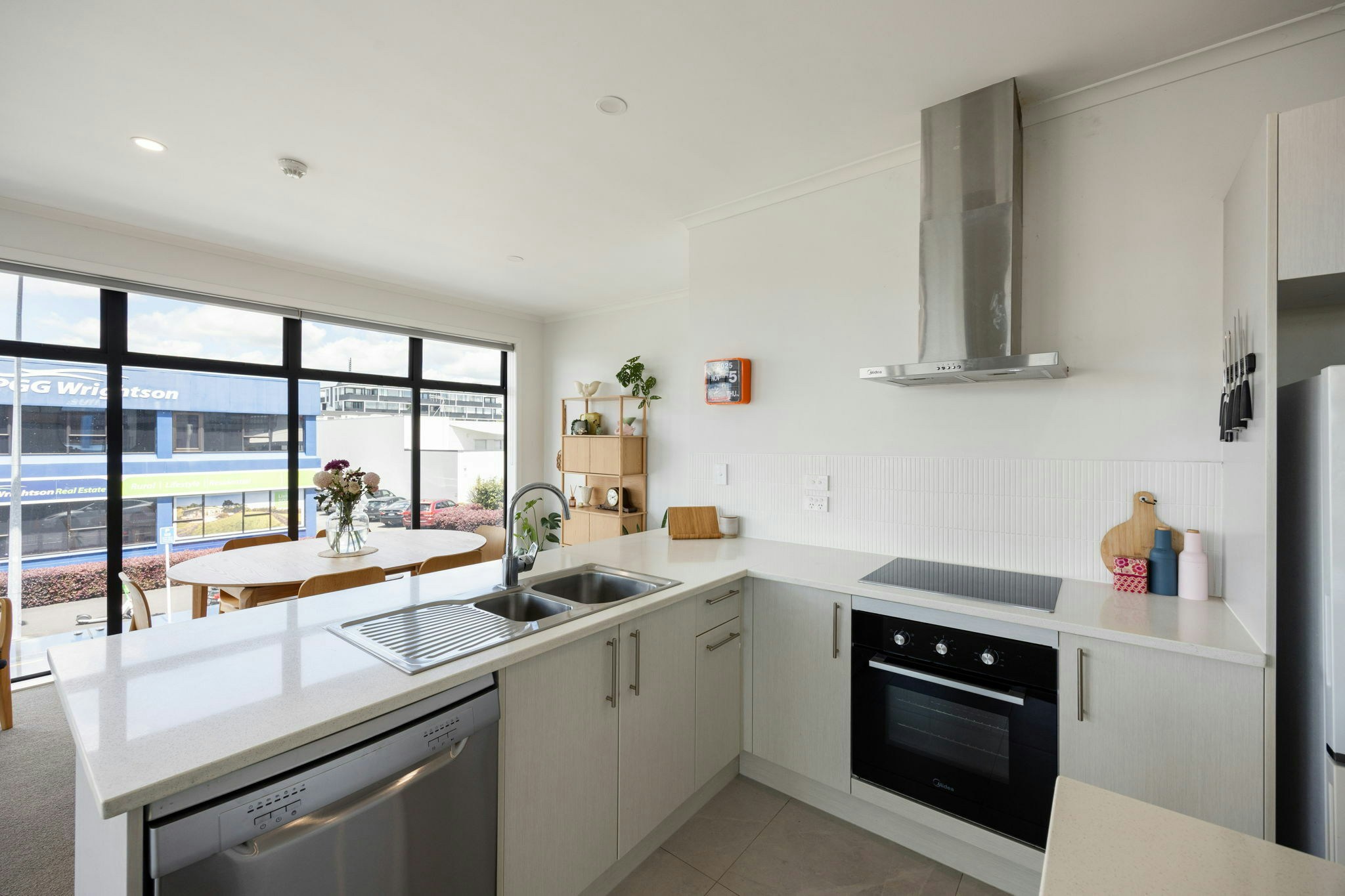 18 web or mls in House in House AR0 0158