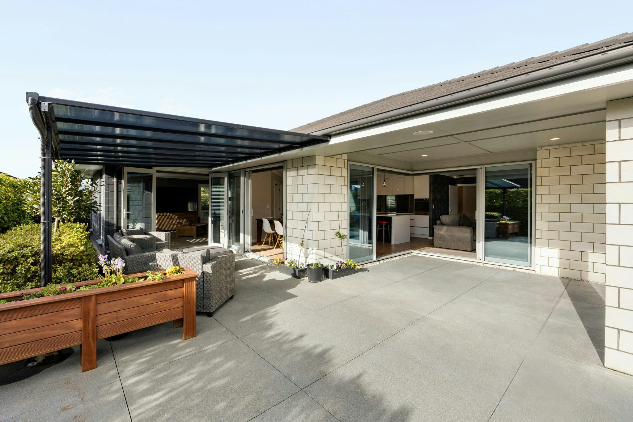 19 web or mls in House AR0 0146