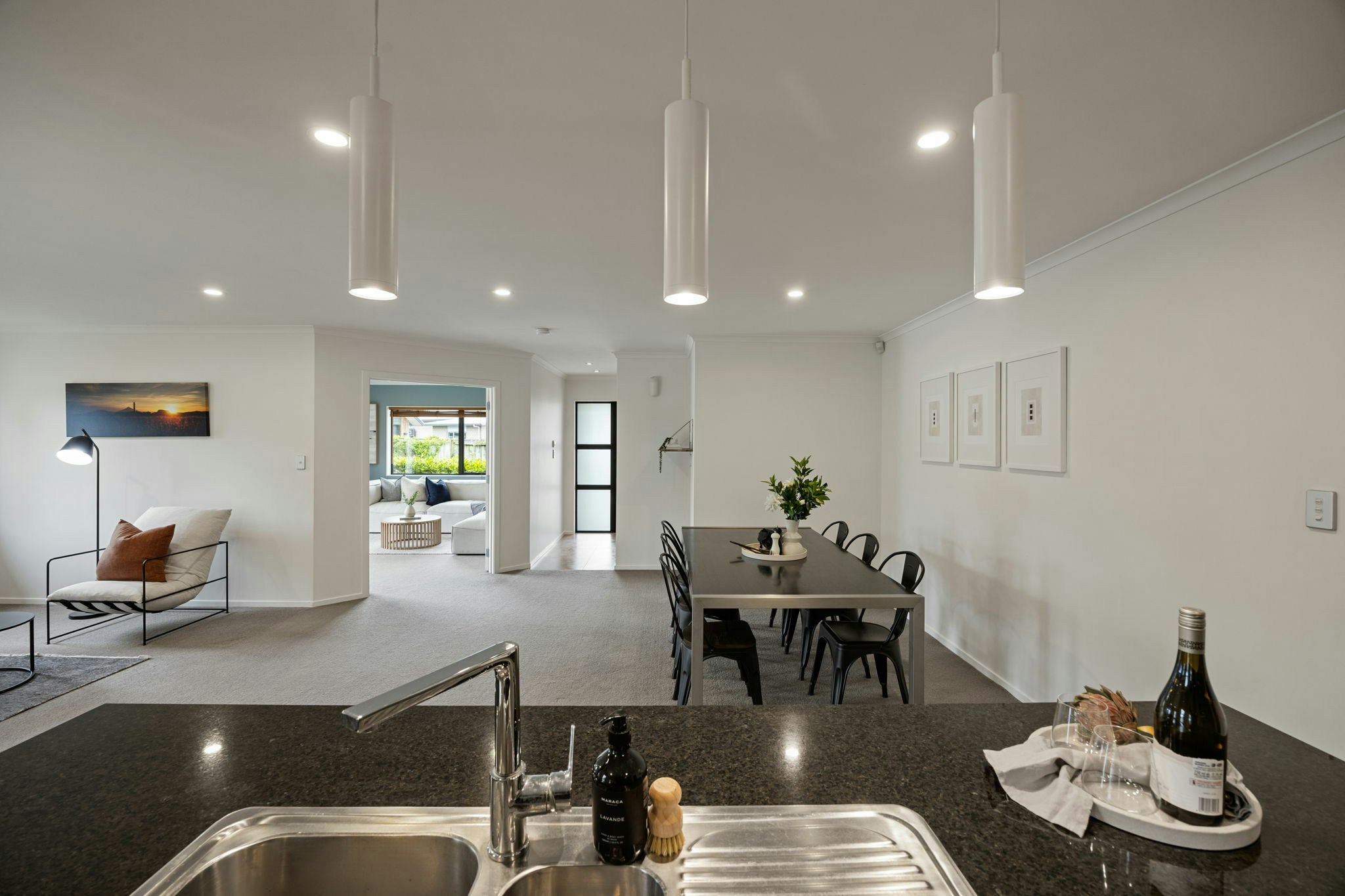 19 web or mls in House AR0 4008