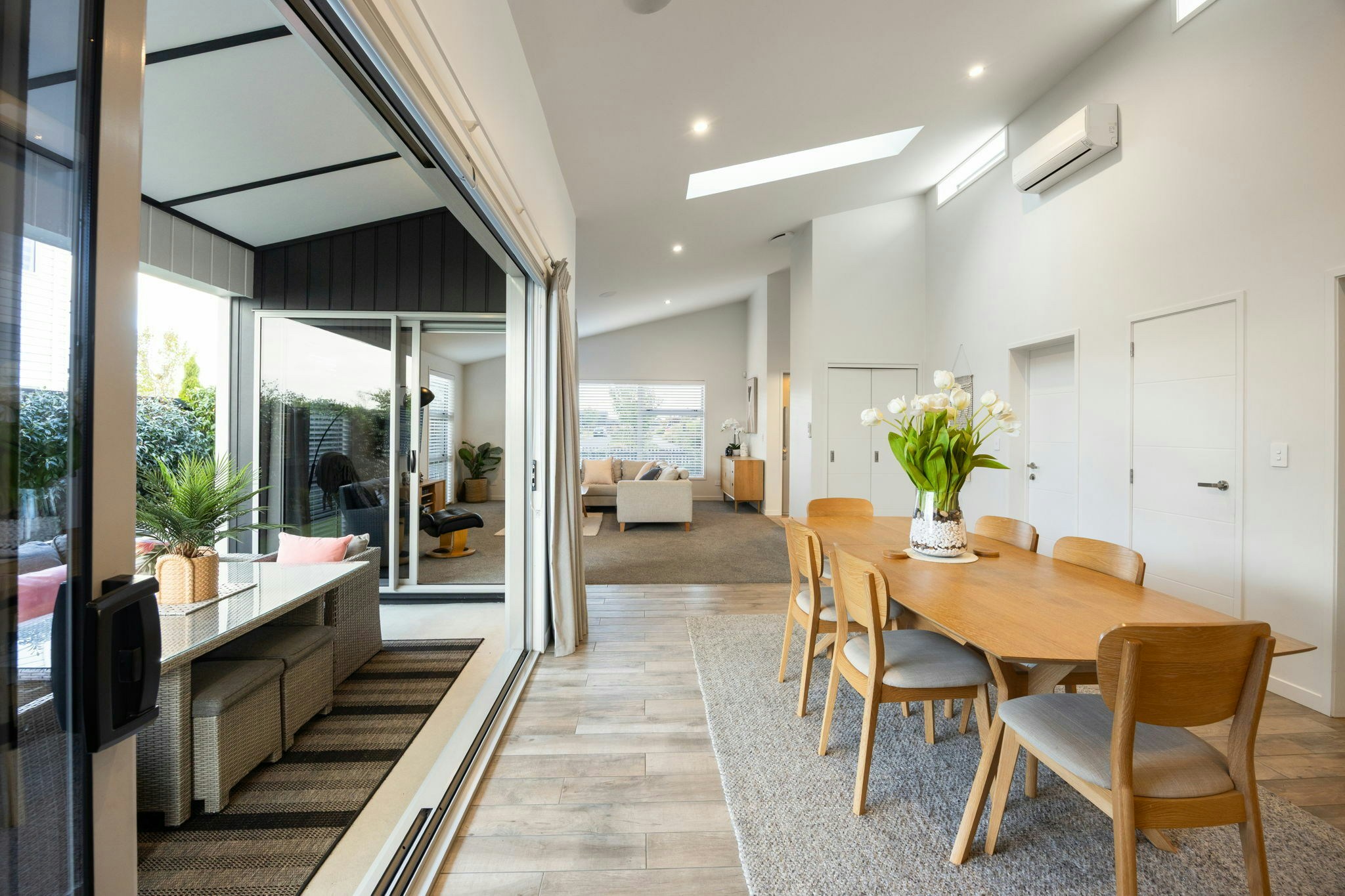 19 web or mls in House AR0 6003