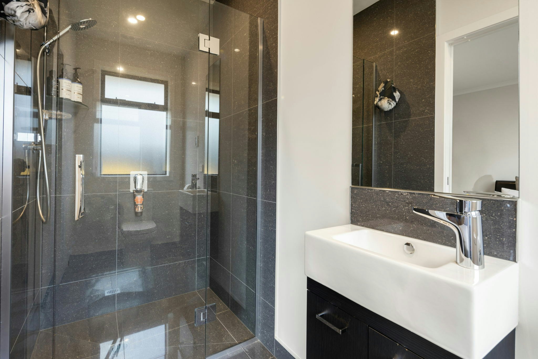 19 web or mls in House AR5 4248