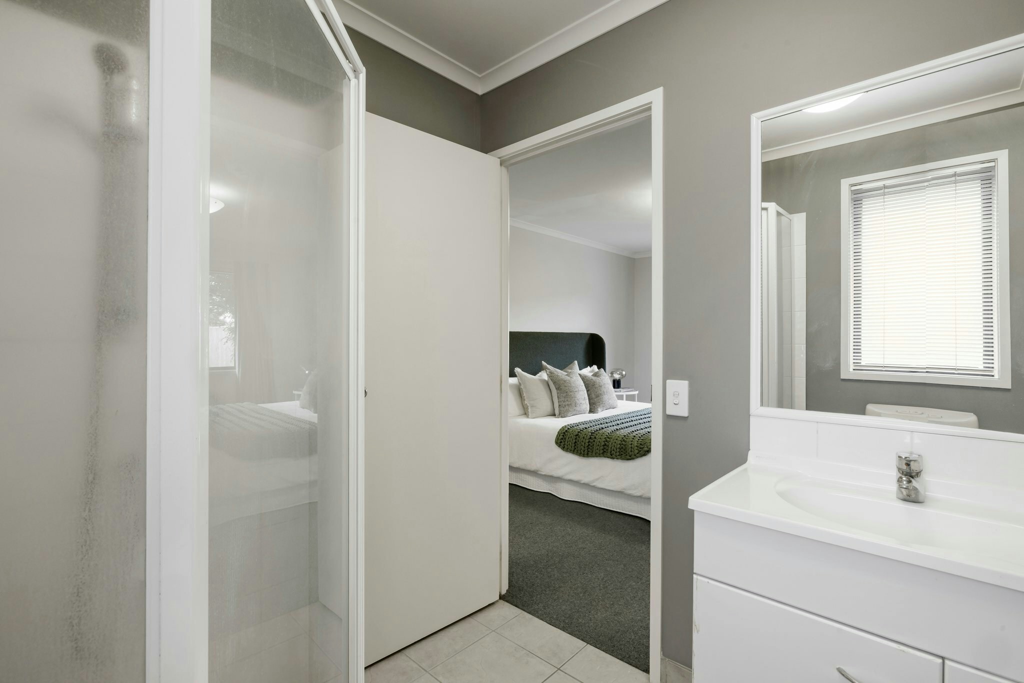 19 web or mls in House SR5 7705 Edit