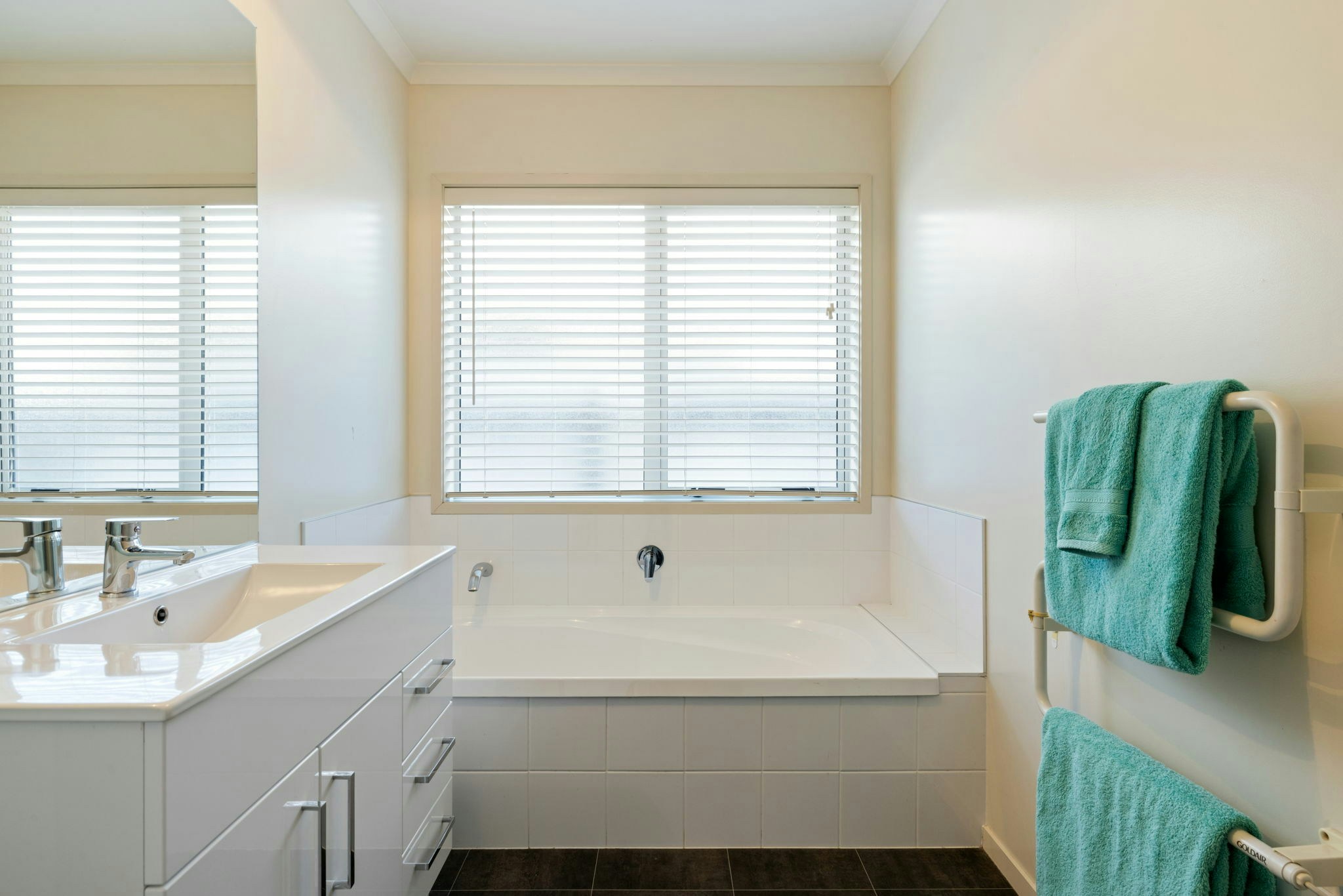 19 web or mls in House SR5 8419