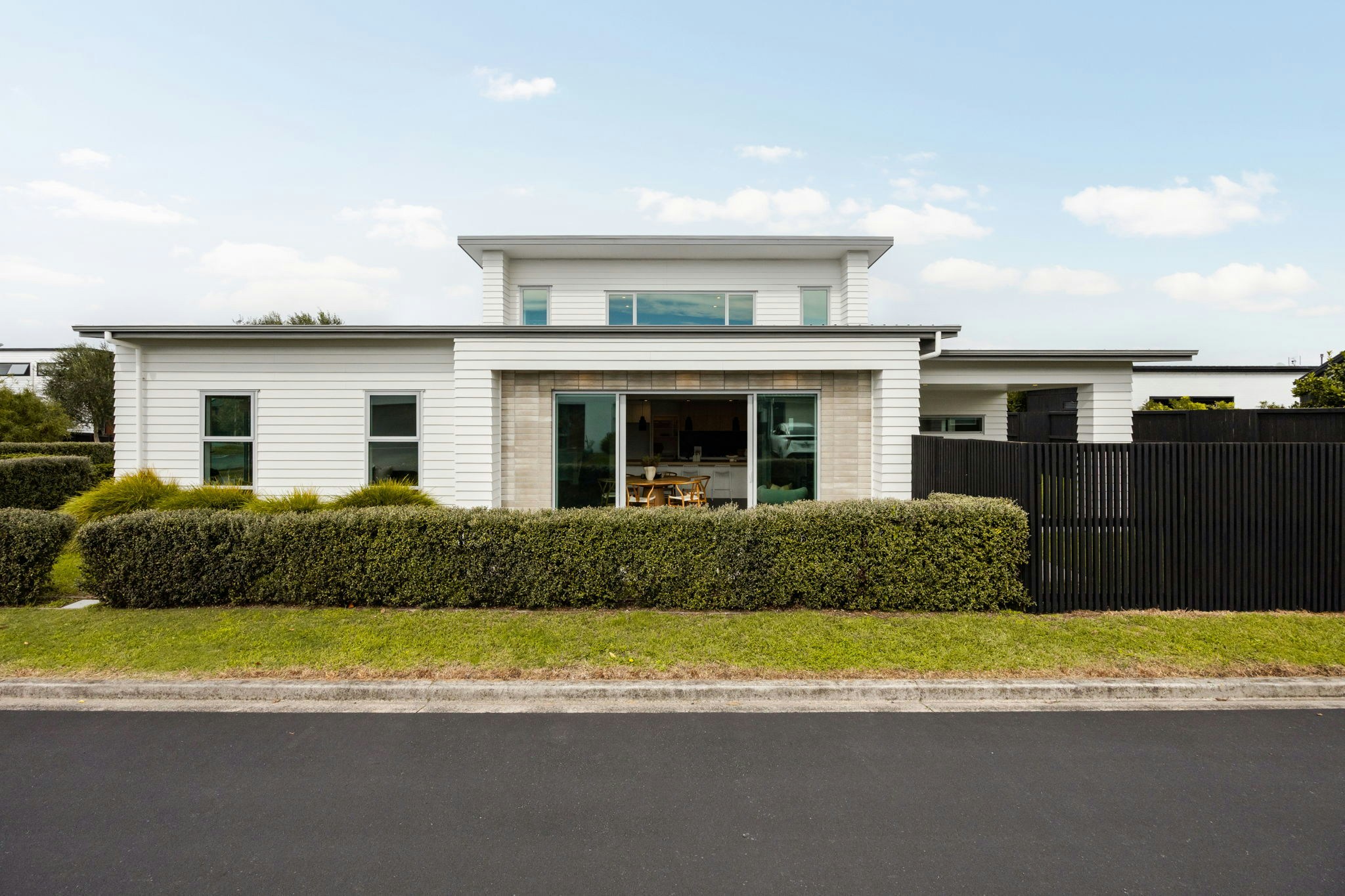 2 web or mls in House AR0 4212