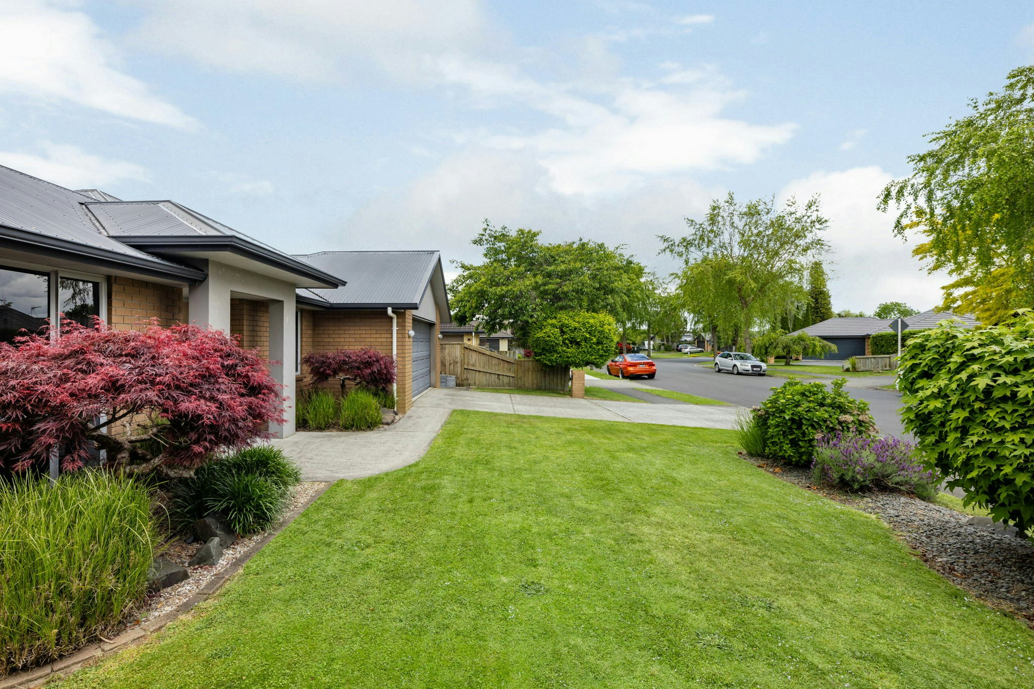 2 web or mls in House AR5 0223