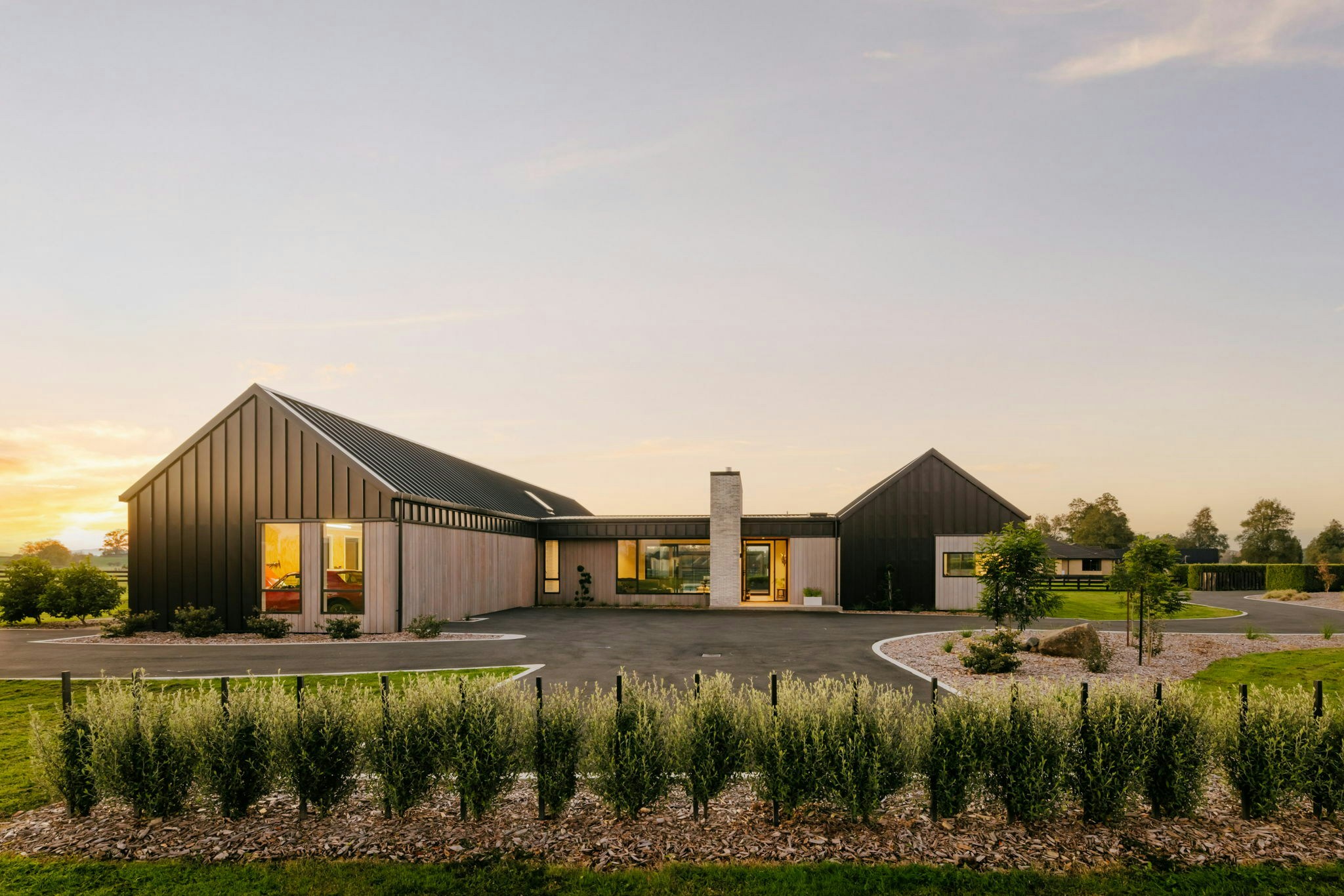 2 web or mls in House AR5 4953