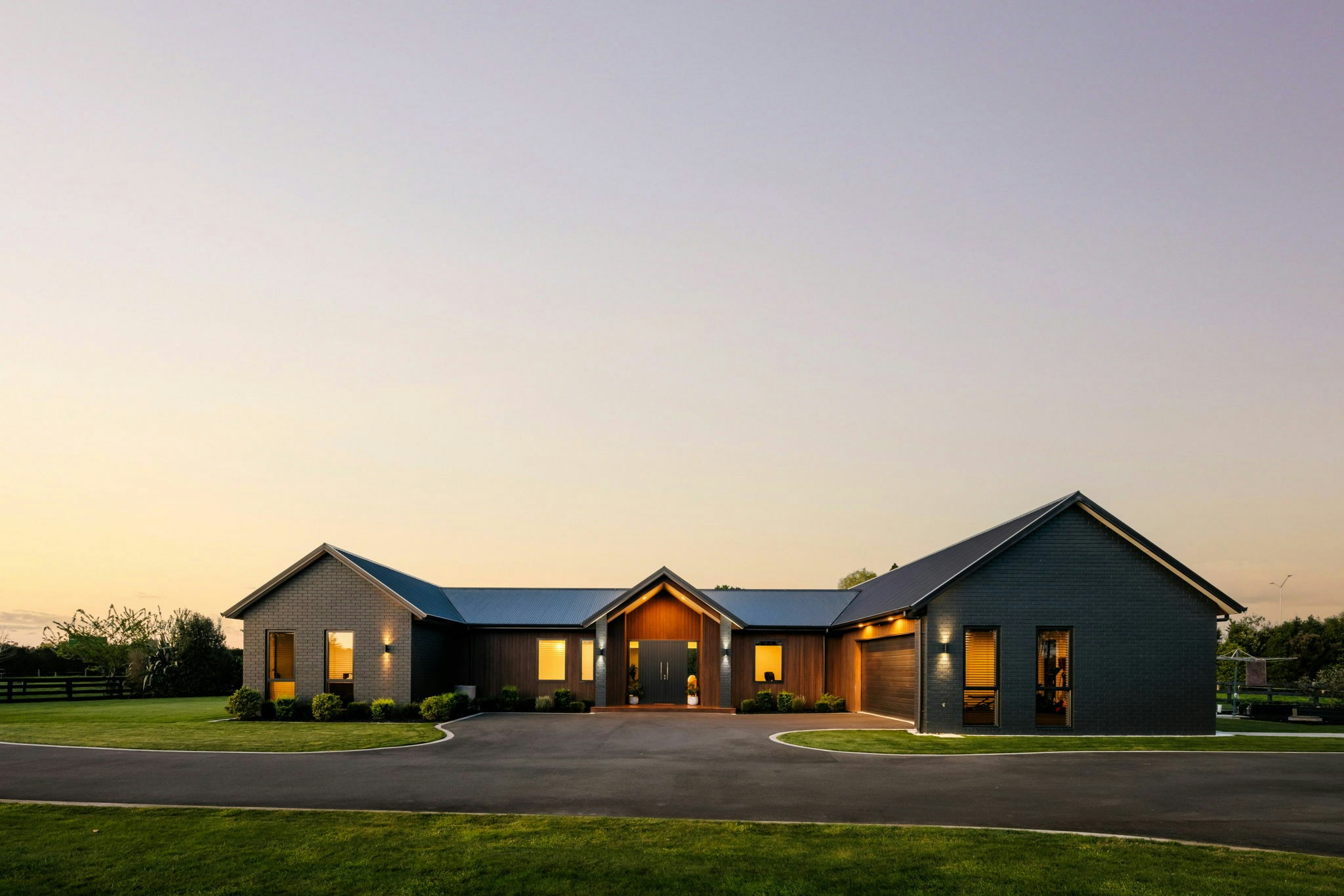 2 web or mls in House AR5 5988