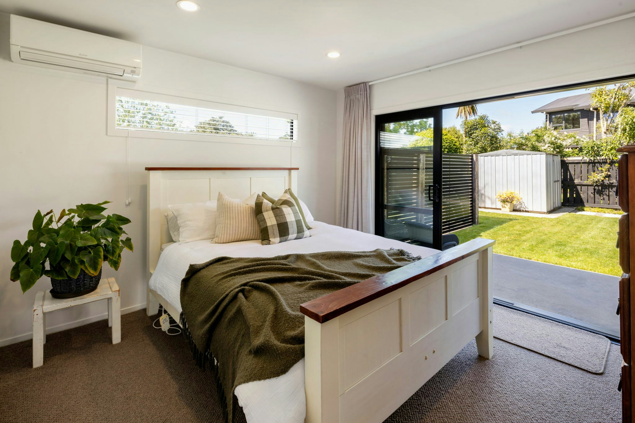 2 web or mls in House AR5 9268