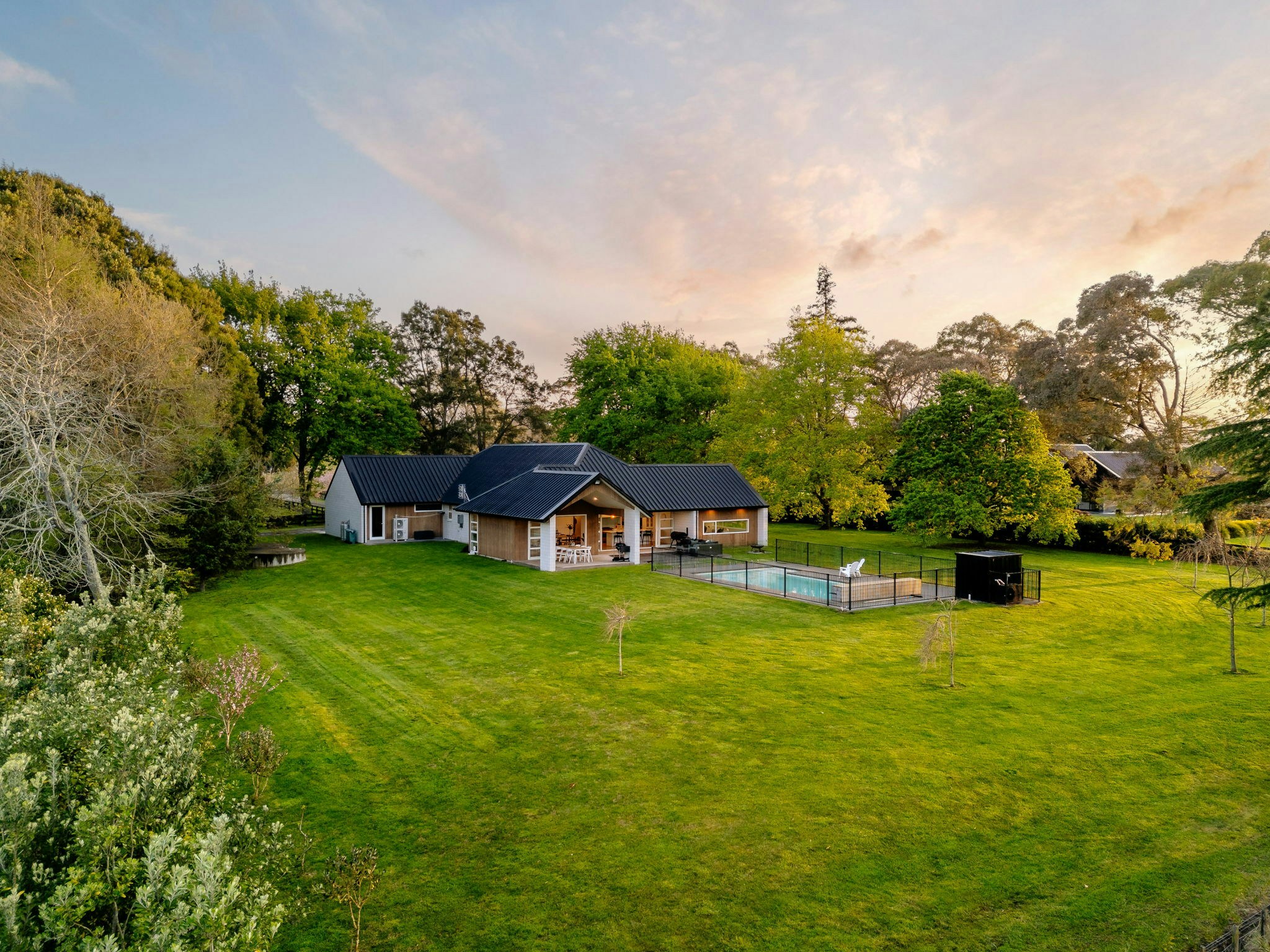 2 web or mls in House DJI 20240924175159 0931 D