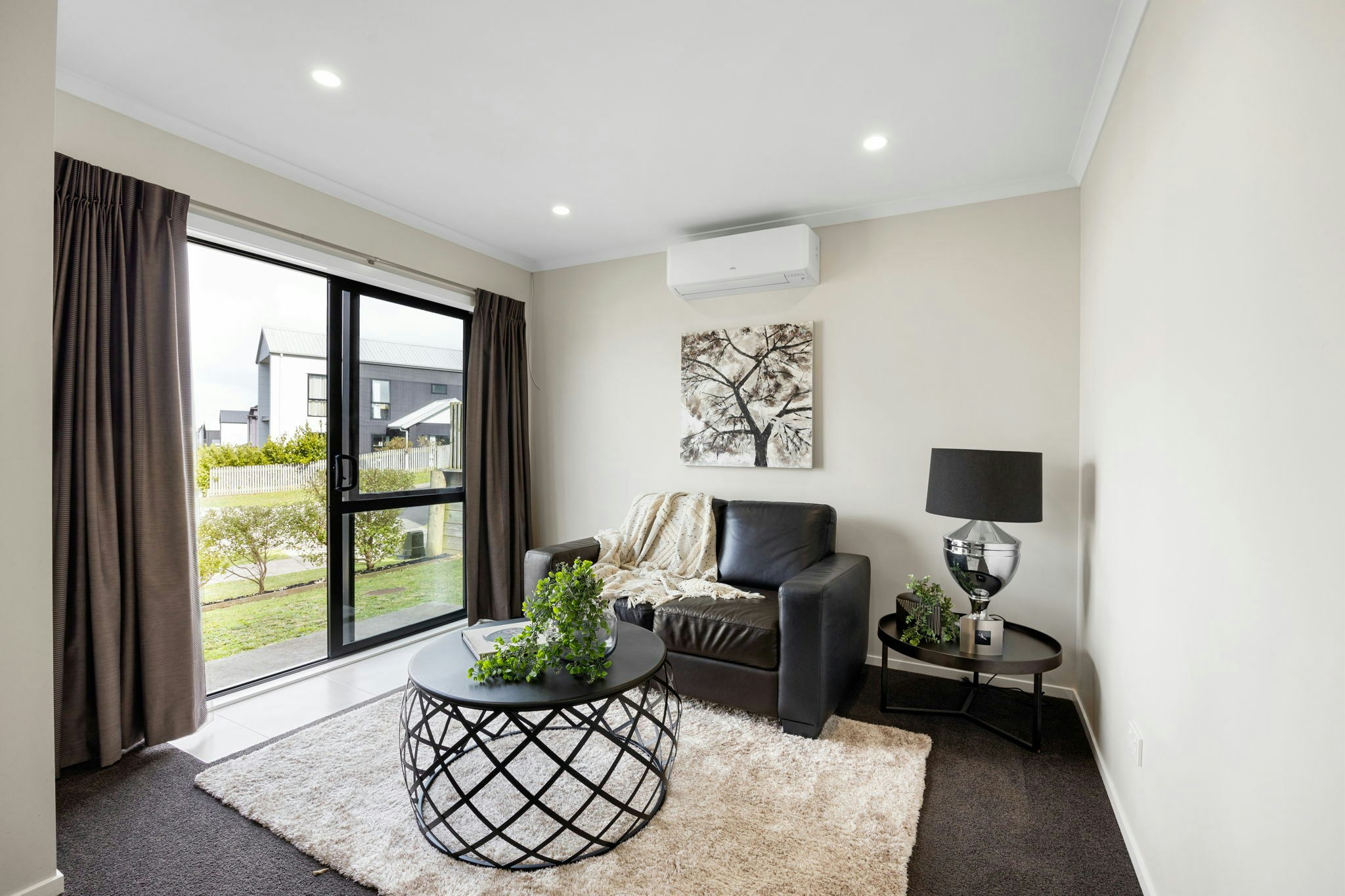 20 web or mls in House AR0 7001