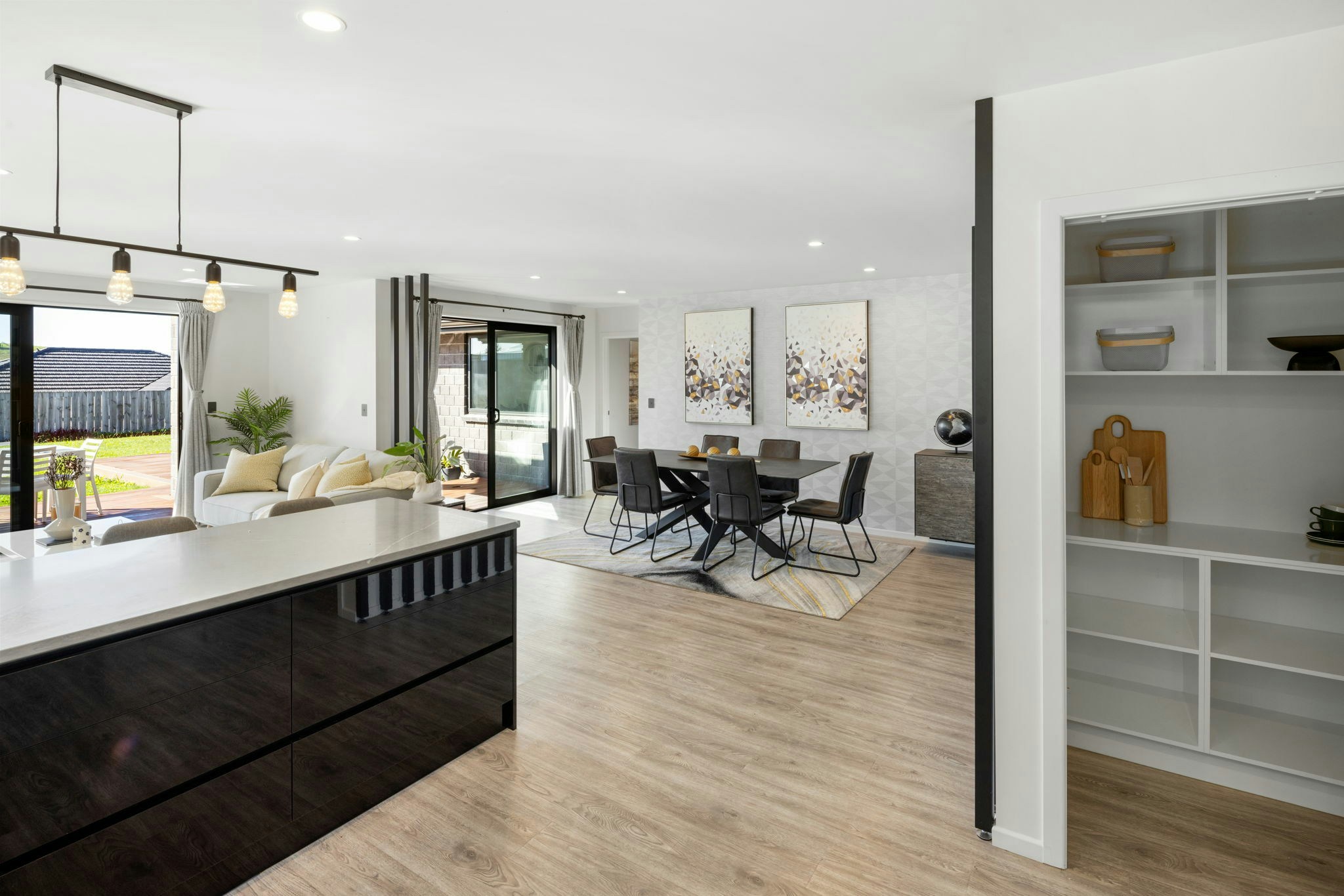 20 web or mls in House AR5 1009