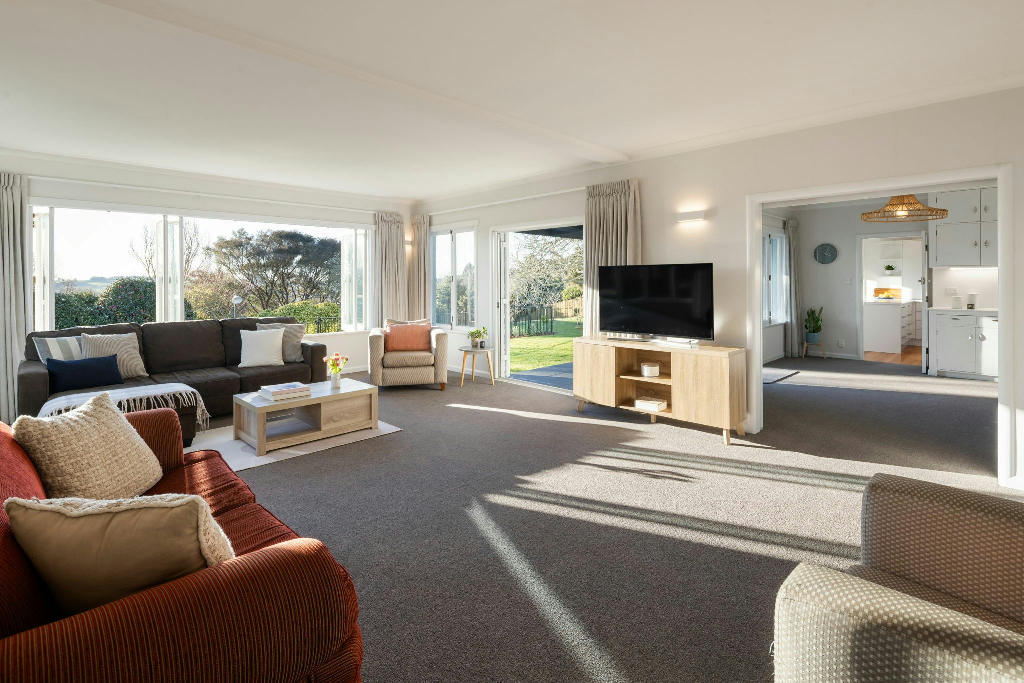 20 web or mls in House AR5 1660